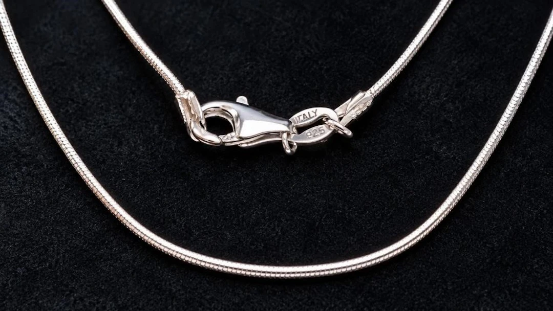 $240, silver(3.8g), necklace, retail value $240