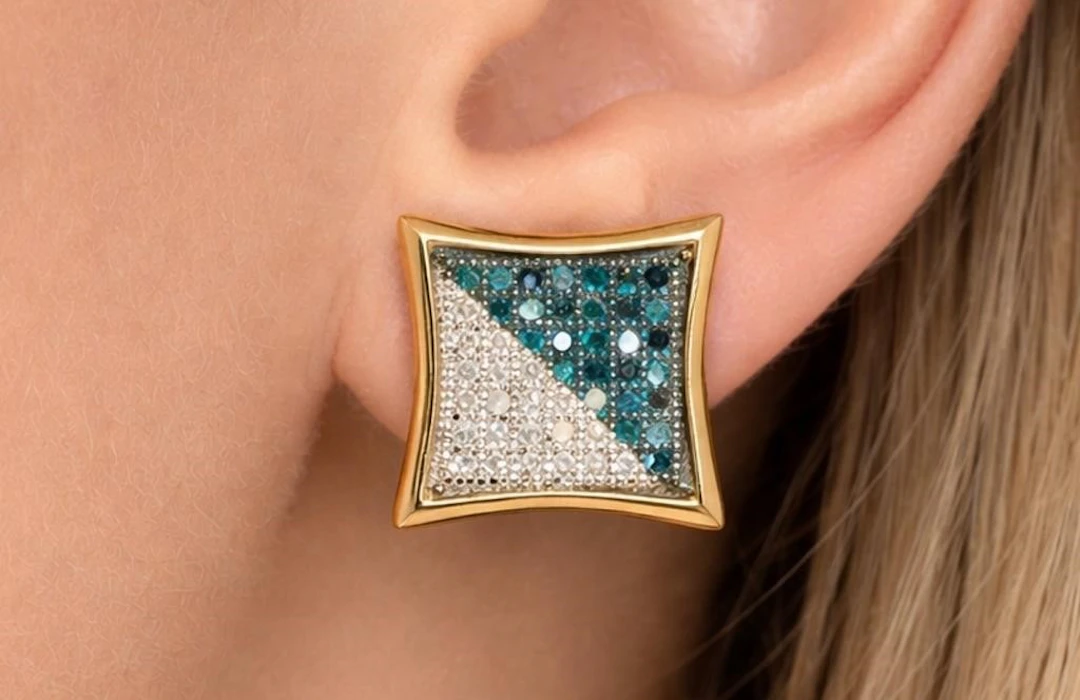 $2150, 10k(2.49g), natural diamond (0.4ct) earrin