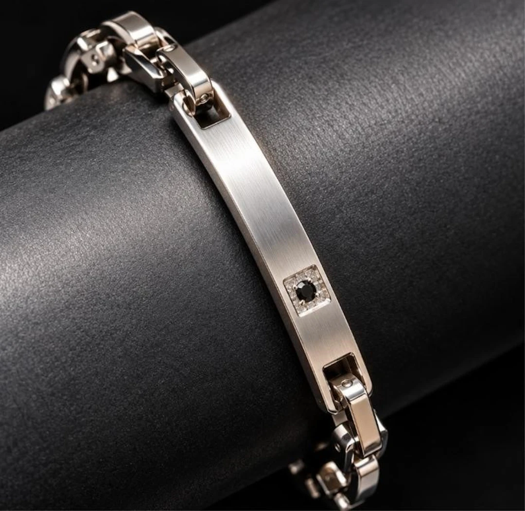 $200, stainless steel (16.6g), bracelet 8", retai