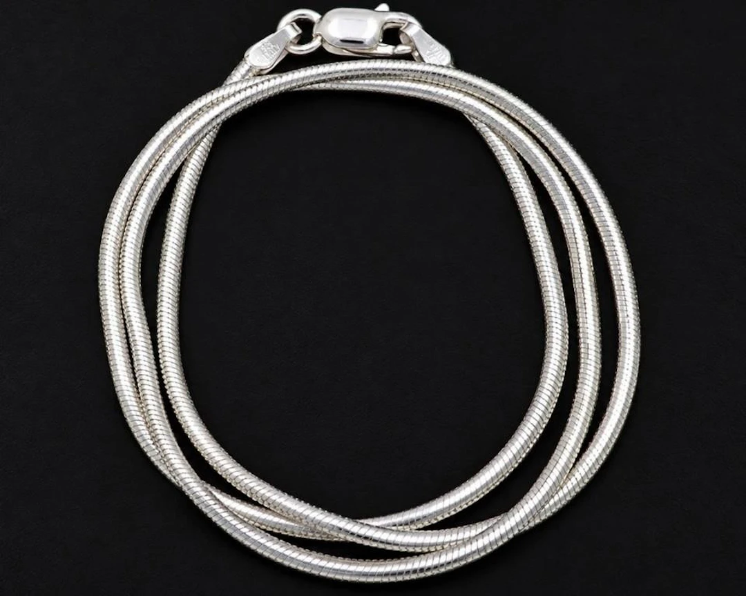 $150, silver(5.04g), chain 16", retail value $150