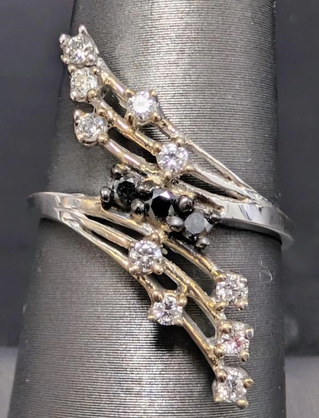 $2500, 10k(2.98g), natural diamond (0.5ct)ring