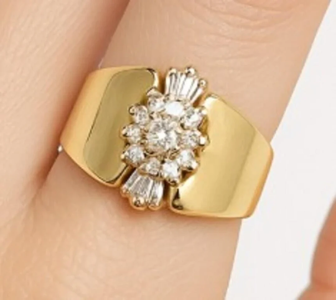 $3785 14K 6.28g Diamond (0.25+0.15Ct, 6.75size