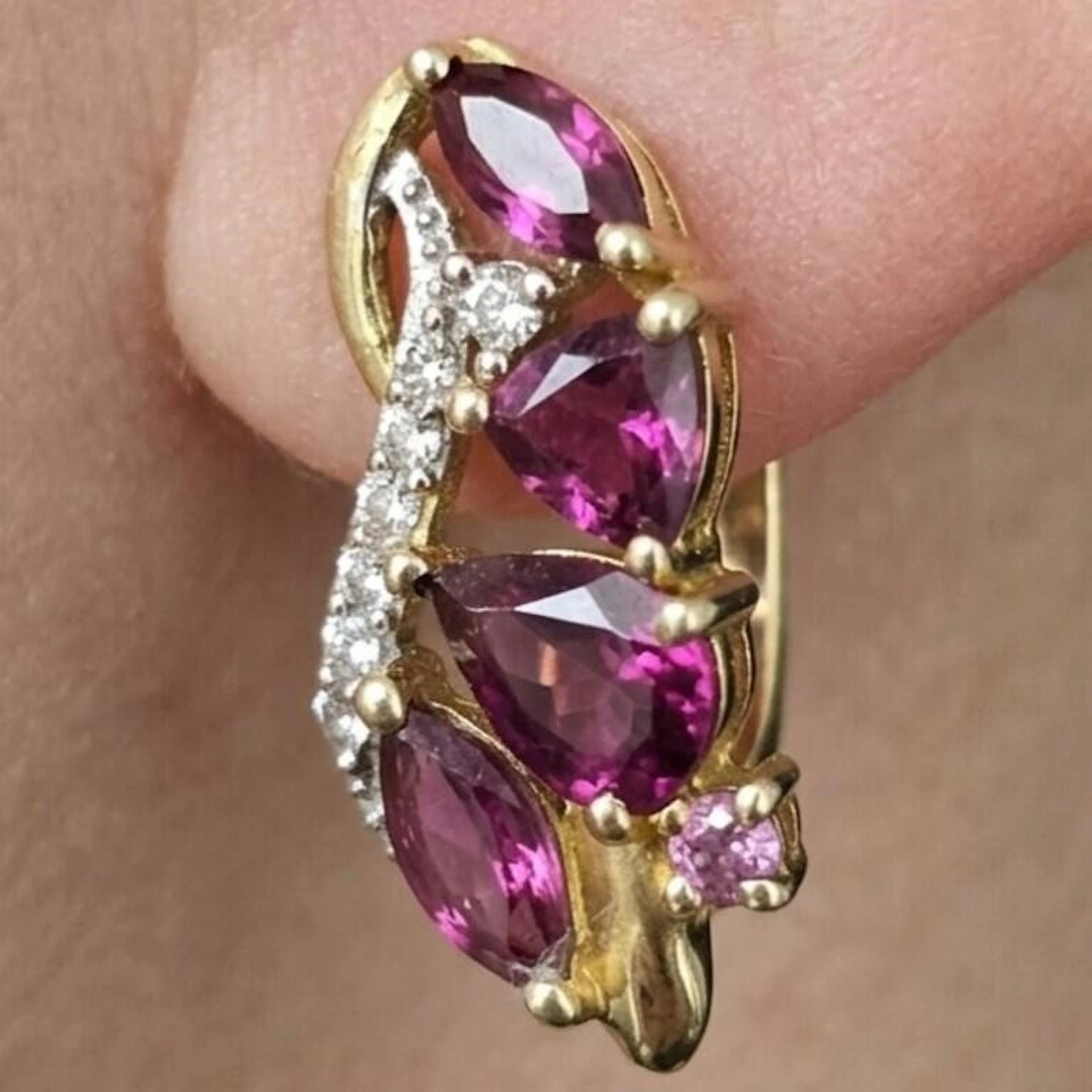 Gold-Plated Silver 4.15g Garnet White Topaz 2.35ct