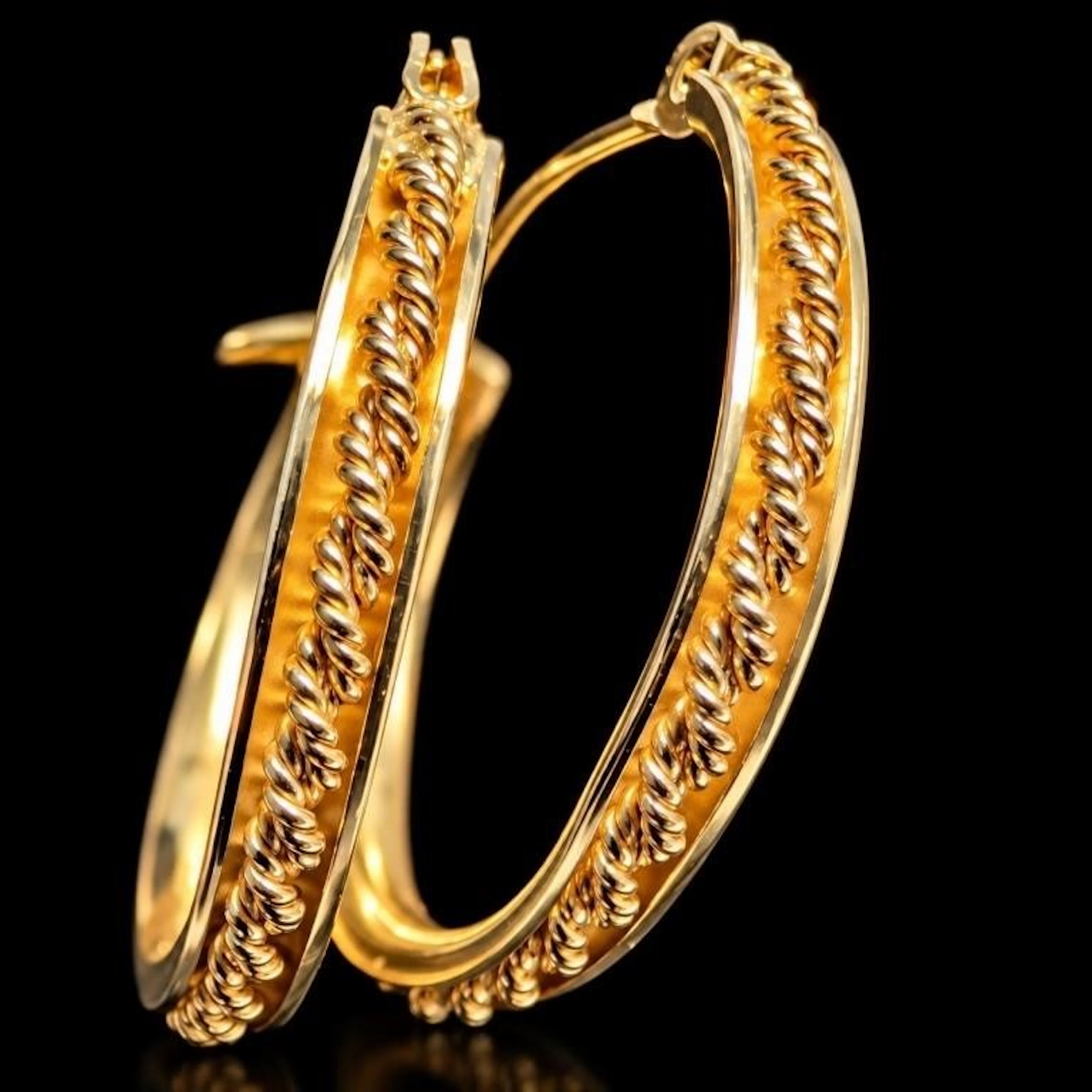$1000, 10k(1.4g), earring, retail value $1000