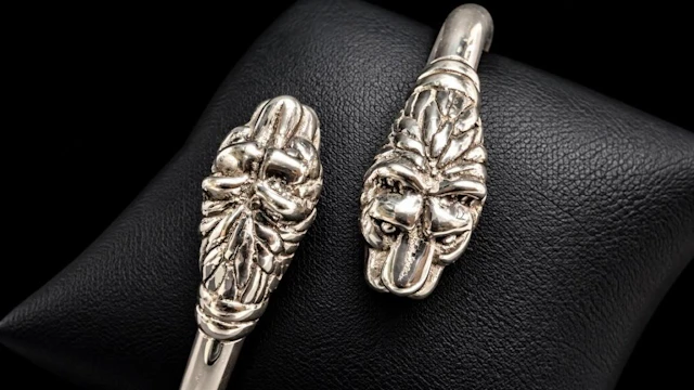 $450, silver(15g), bangle, retail value $450