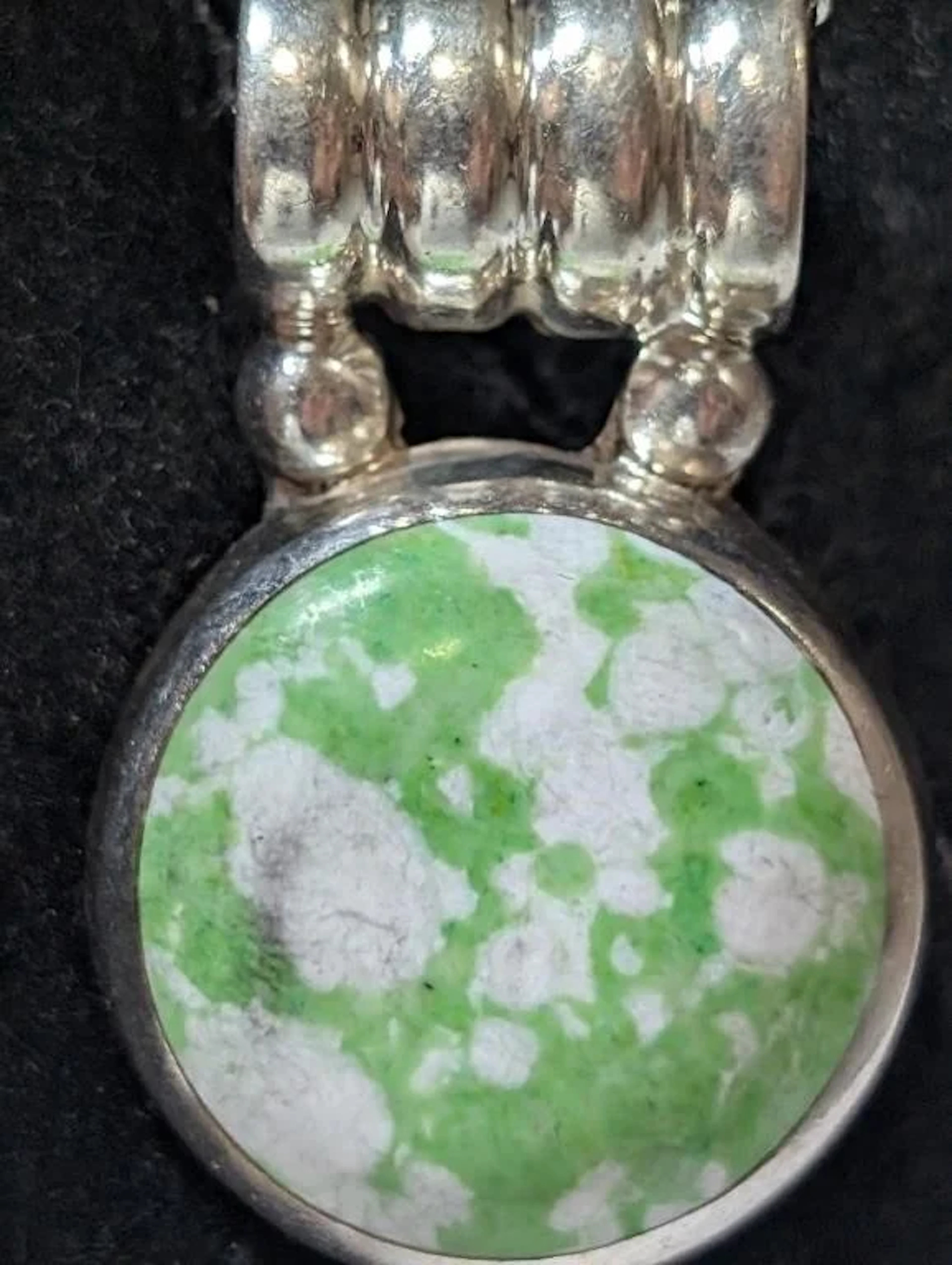 $290, Silver(11.52g), lime green & white mottled g
