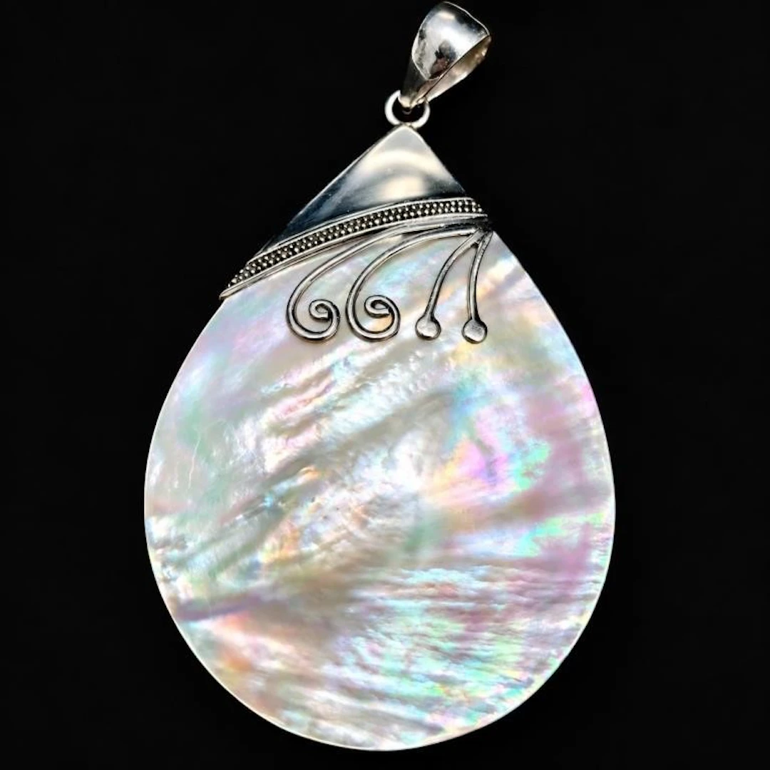 $400, silver (19.54g), mother of pearlpendant, ret
