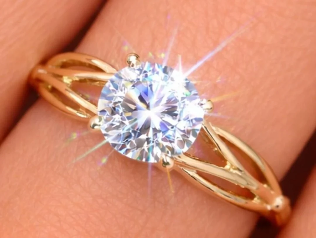 $2400, 10k(1.45g), lab diamond (0.55ct)ring, size