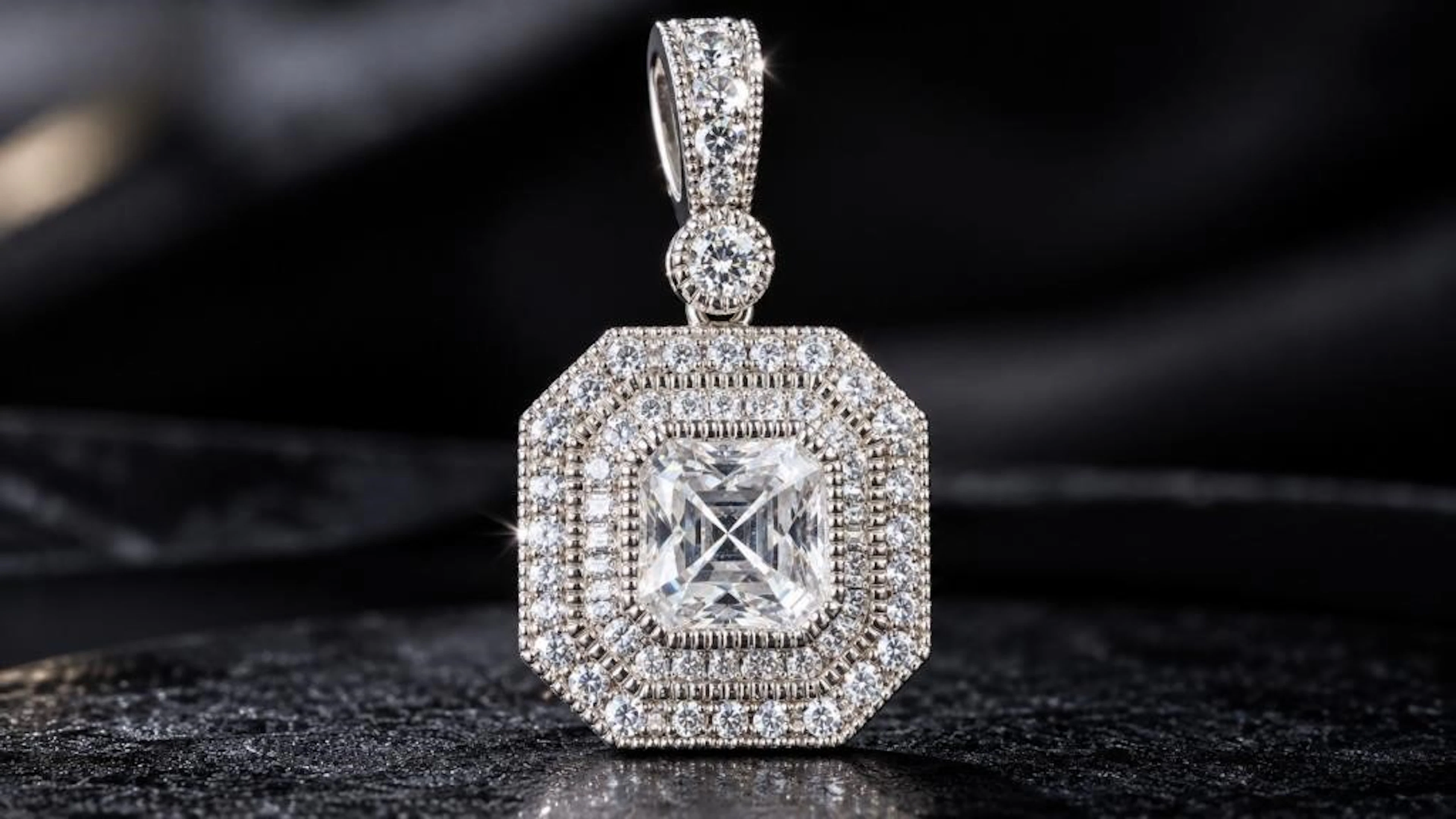 $130, Silver(5.24g), CZPendant, appraised/retail v