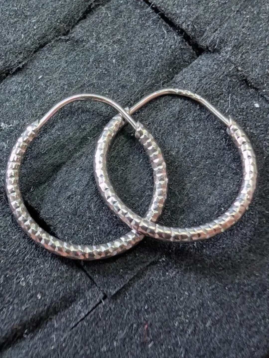 $600, 10k(0.55g), earing, retail value $600