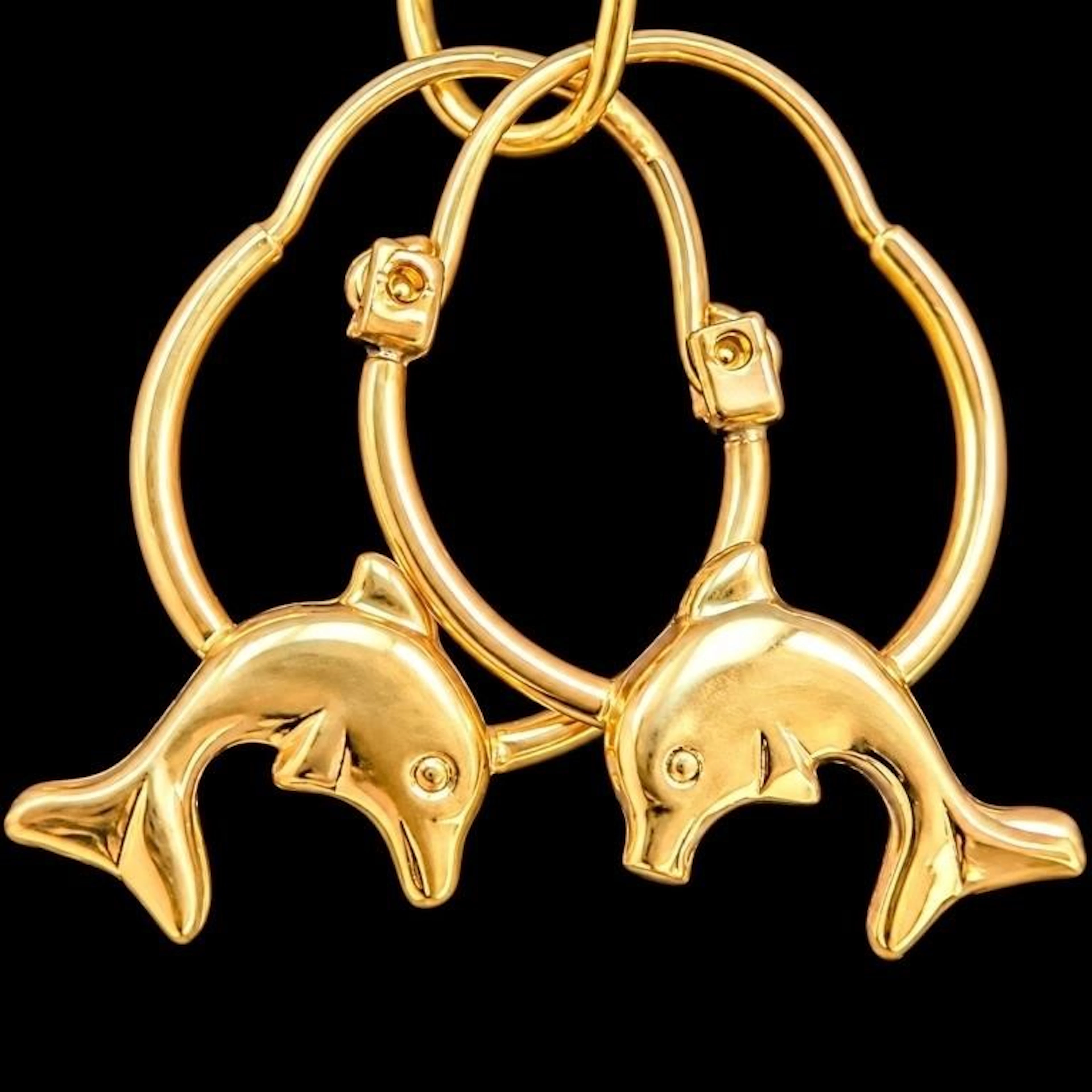 $450, 10k(0.64g), earring, retail value $450