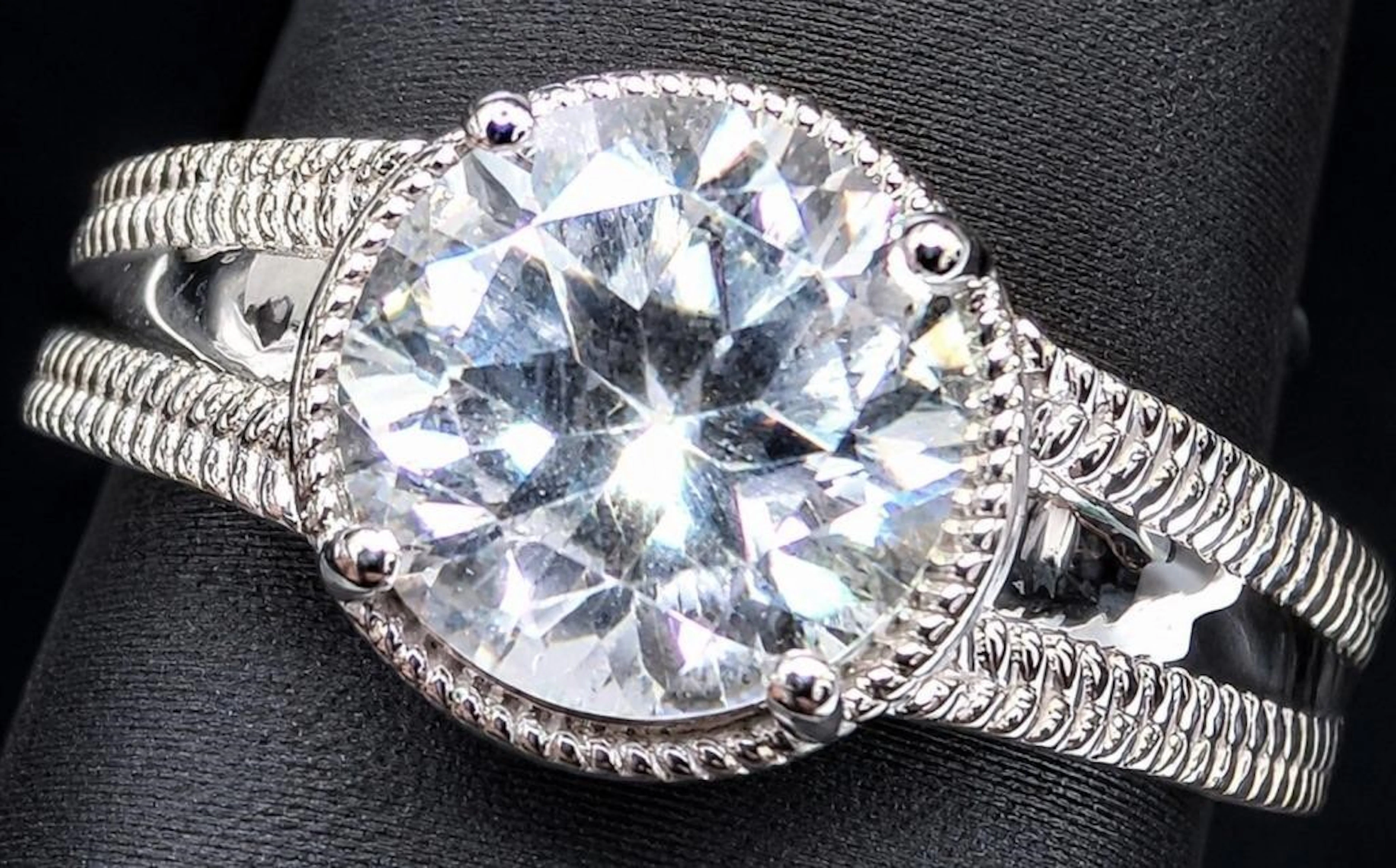 $280, silver(4.74g), white topaz (2ct) ring, reta
