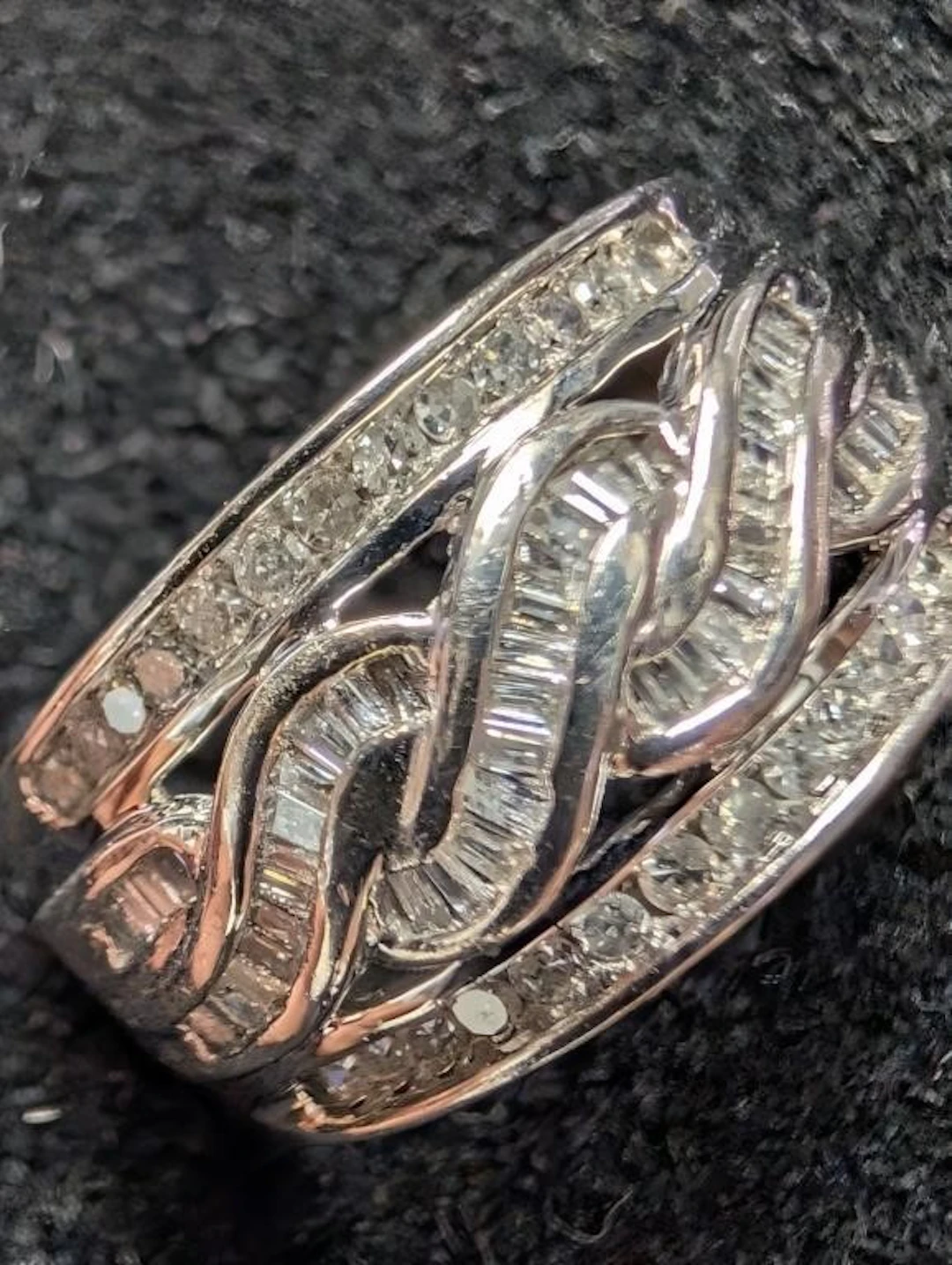 $3415, 10K(4.73g), natural diam (0.7ct)ring, size