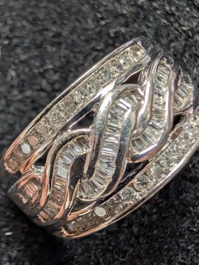 $3415, 10K(4.73g), natural diam (0.7ct)ring, size