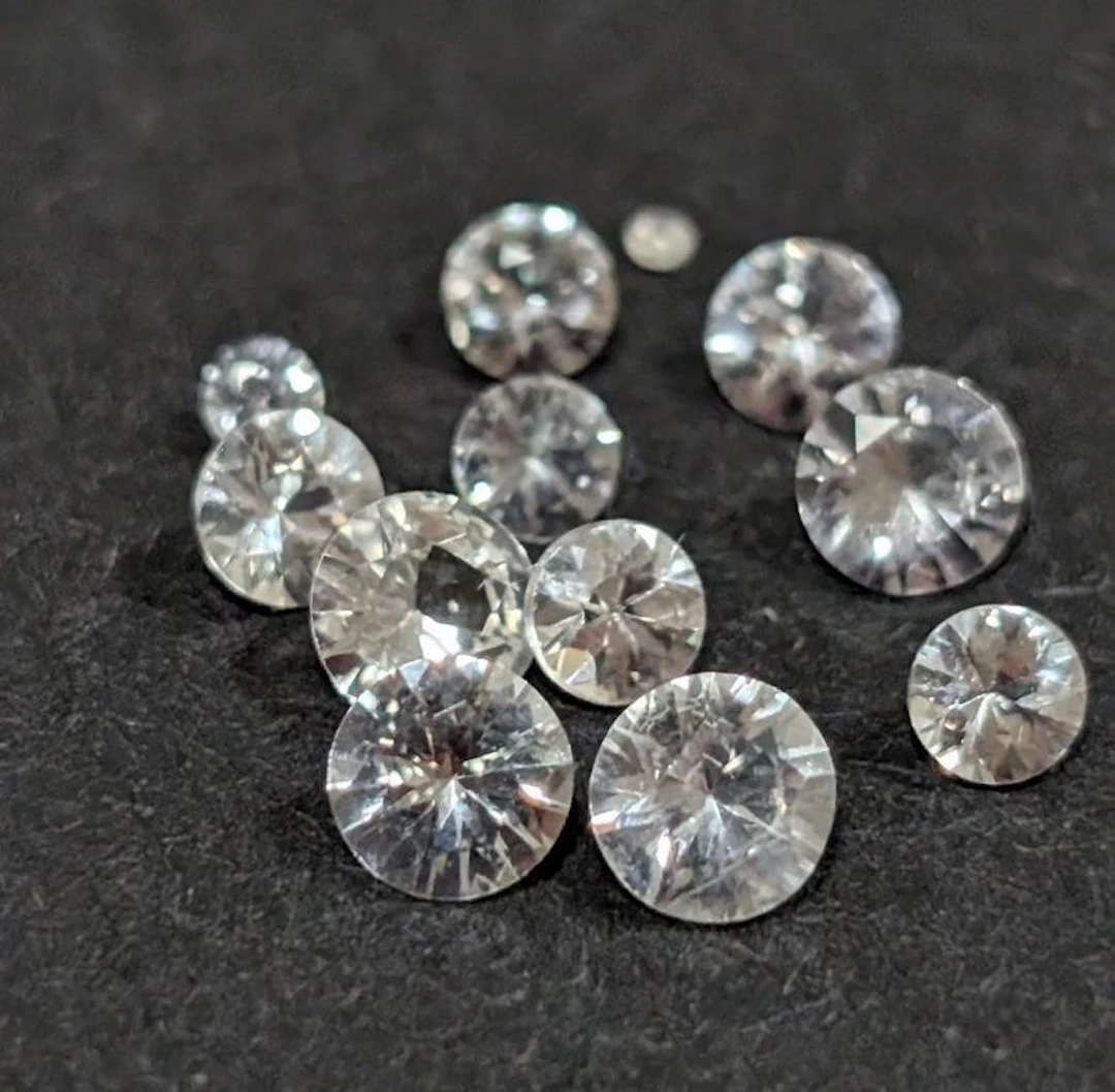 $250, Genuine Sapphire (app 2ct), appraised/retail