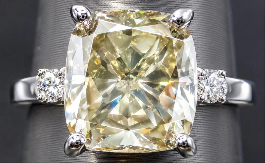 $30245, 10k(3.1g), natural color diamond (3.5+0.0