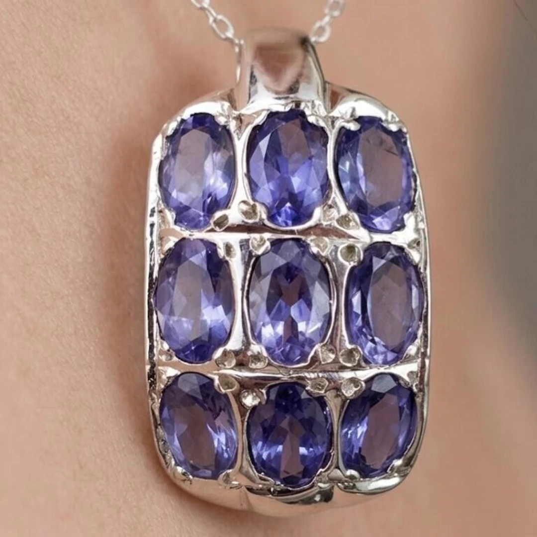 Silver 3.65g Iolite 3.15ct Pendant