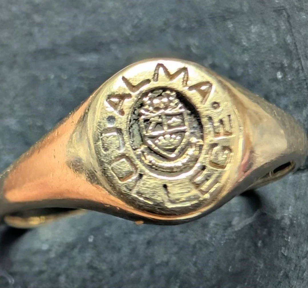 $1250, 10K(2.42g), RING, retail value $1250
