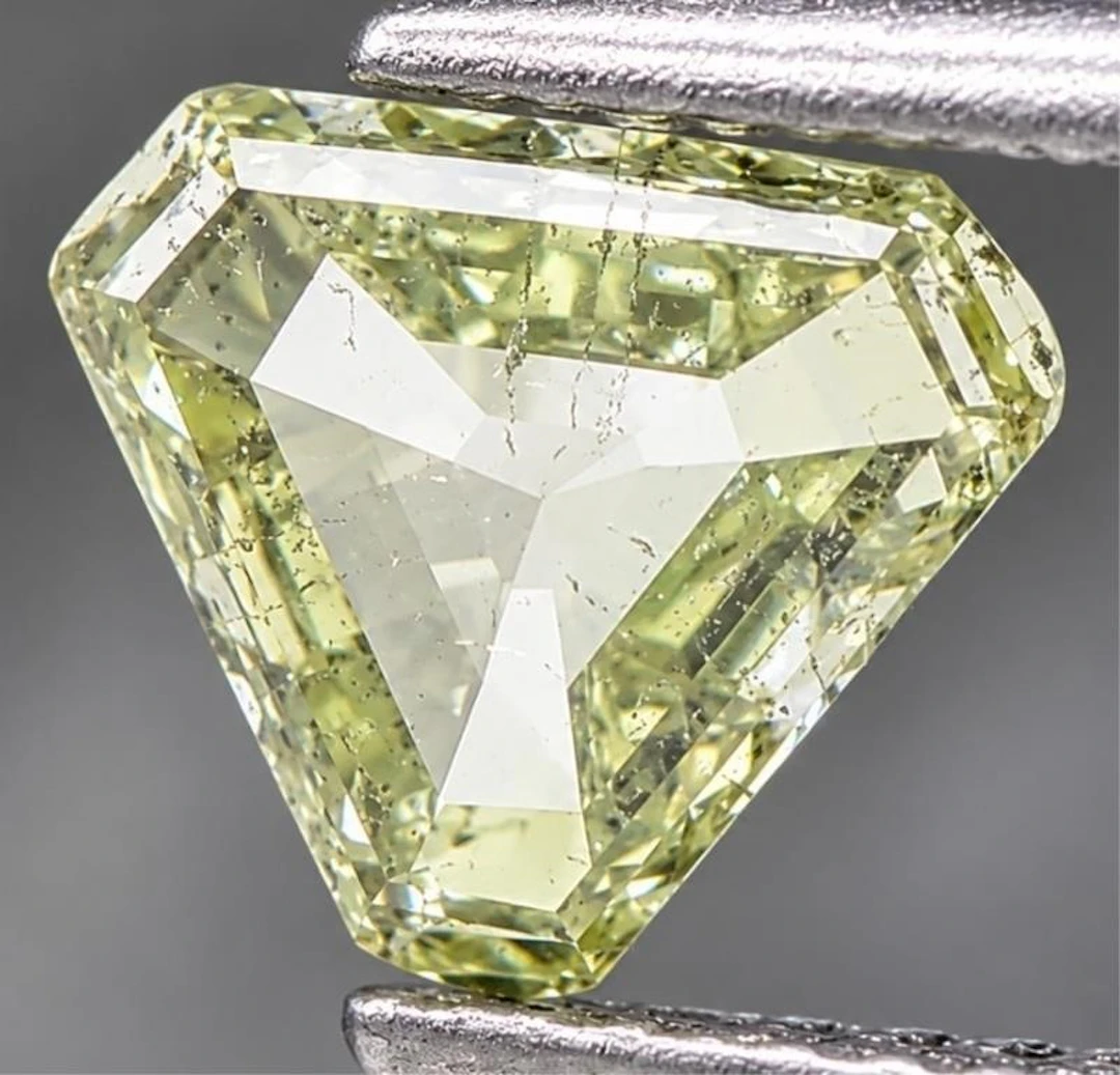 $2020* GIA Certified, natural diamond 0.44ct.Roun