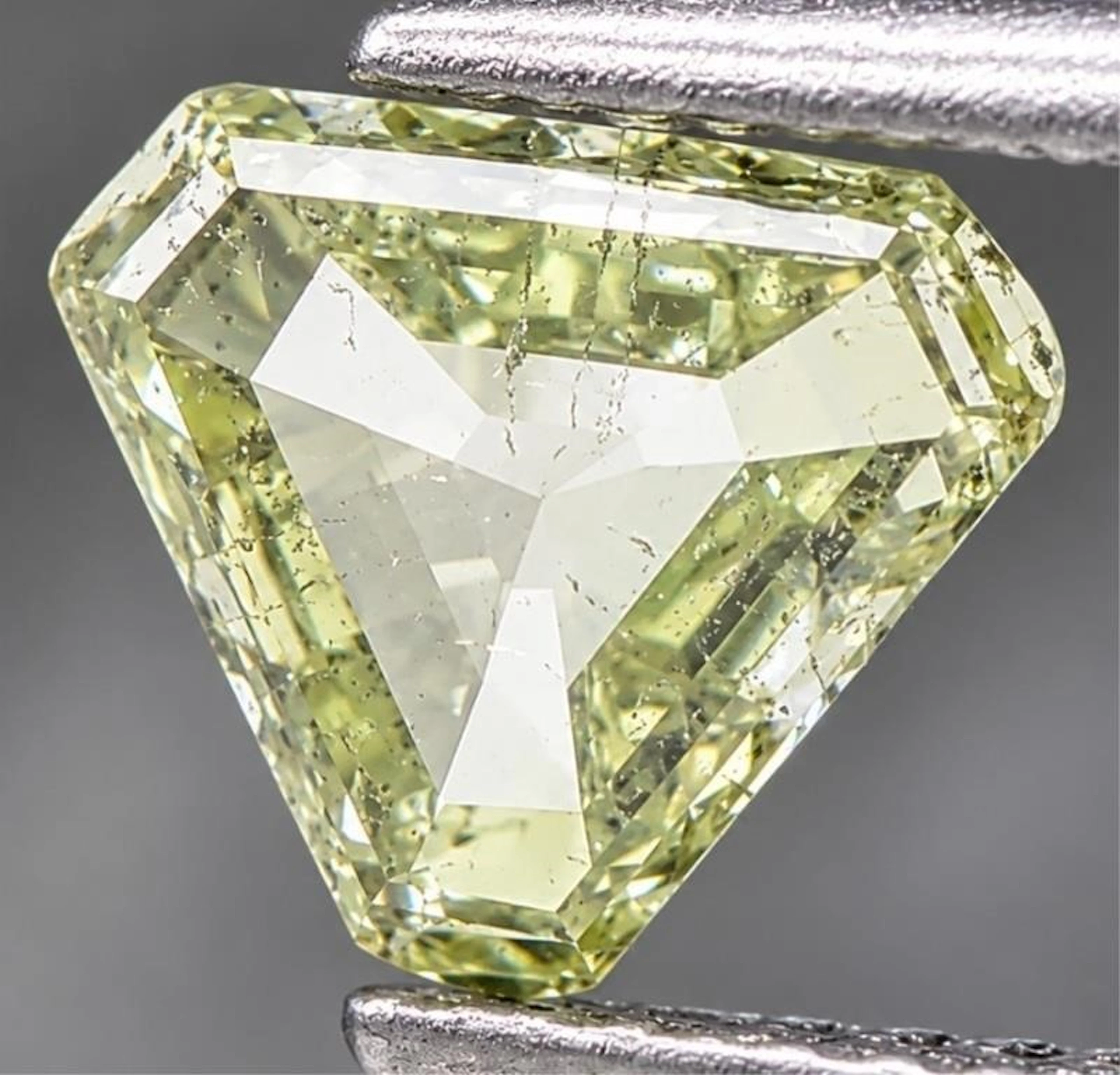 $2020* GIA Certified, natural diamond 0.44ct.Roun