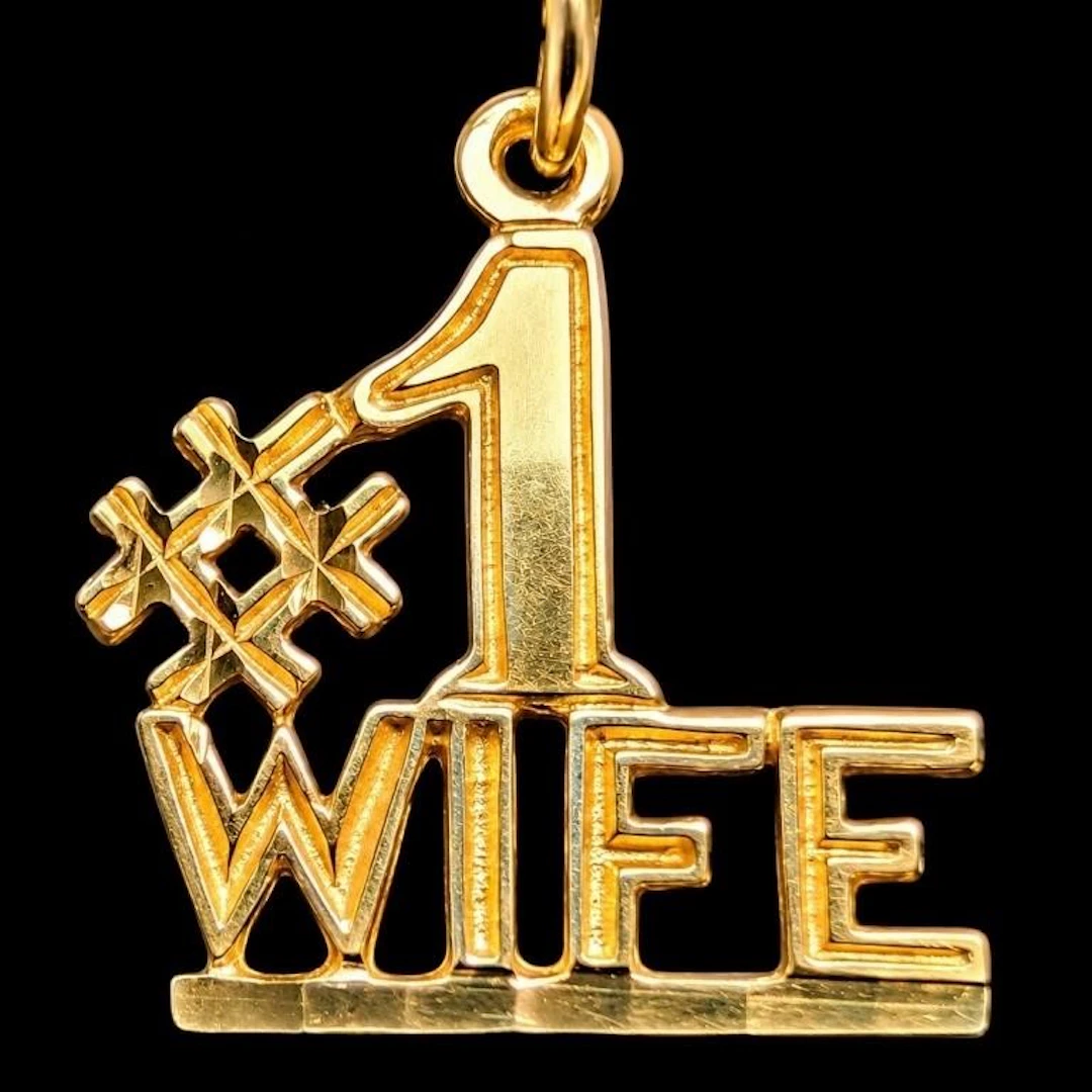 $500, 10k(0.7g), pendant, retail value $500