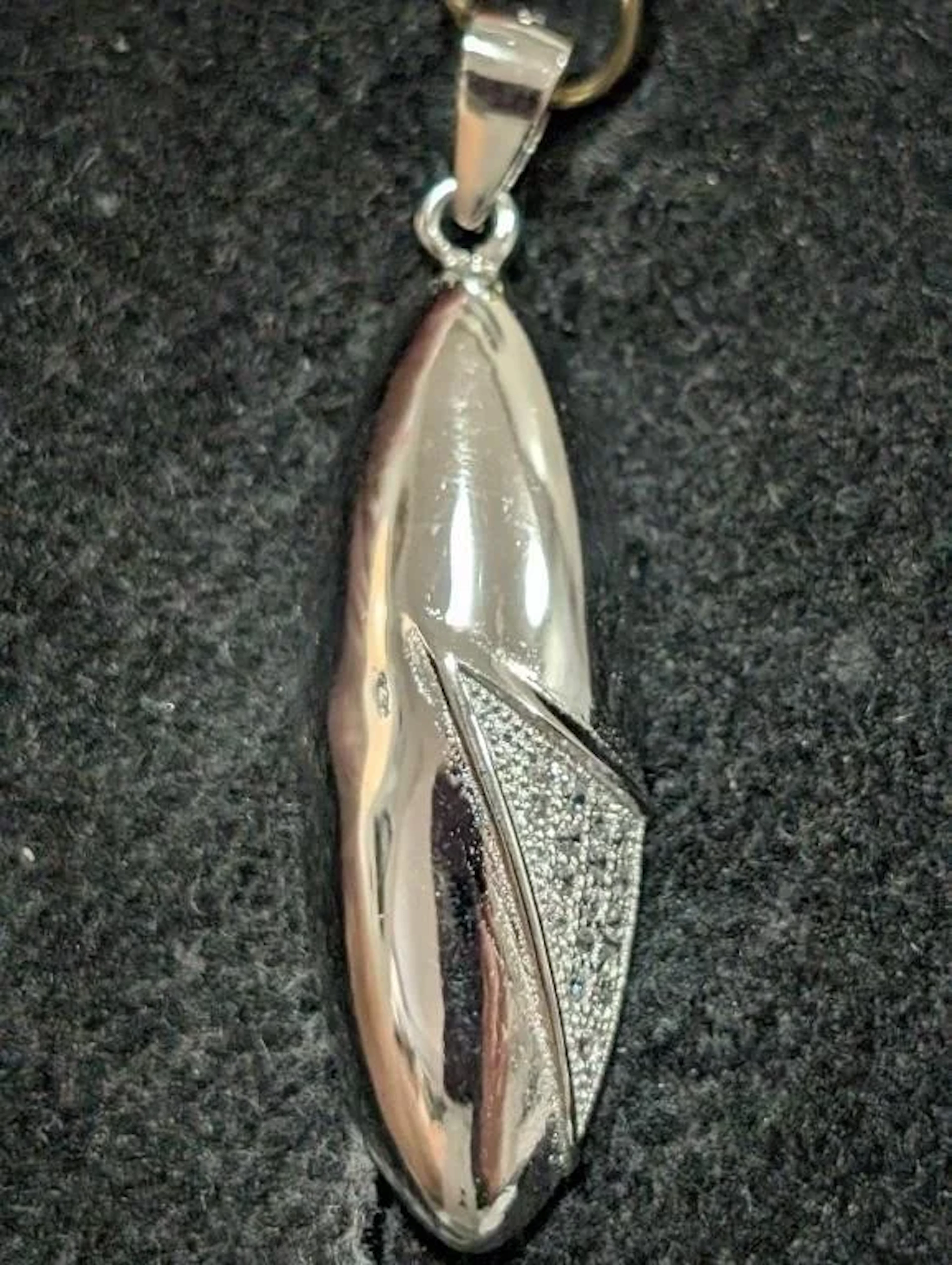 $70, Silver(2.76g), czPendant, appraised/retail va