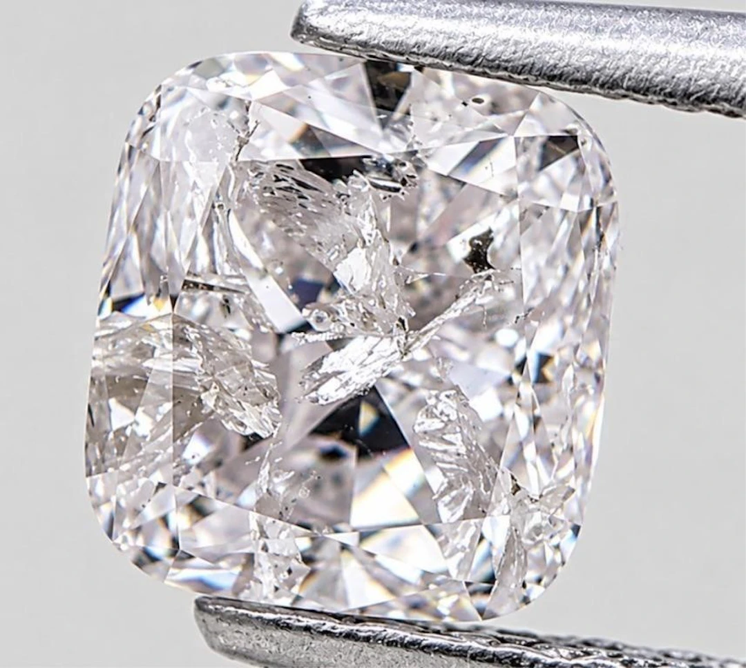 $56428* GIA Certified, natural diamond 0.79ct.Roun