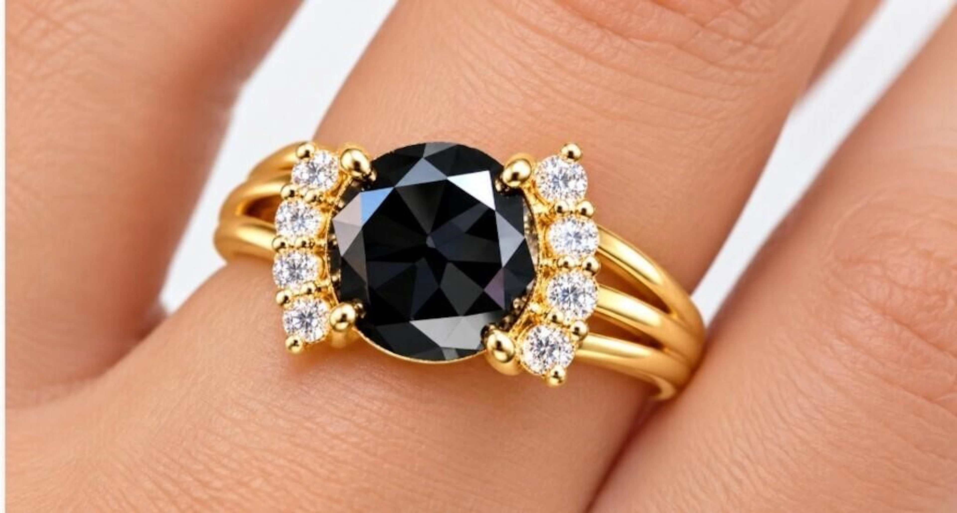 $2000, 10k(1.9g), black diamond (1ct), lab diamond