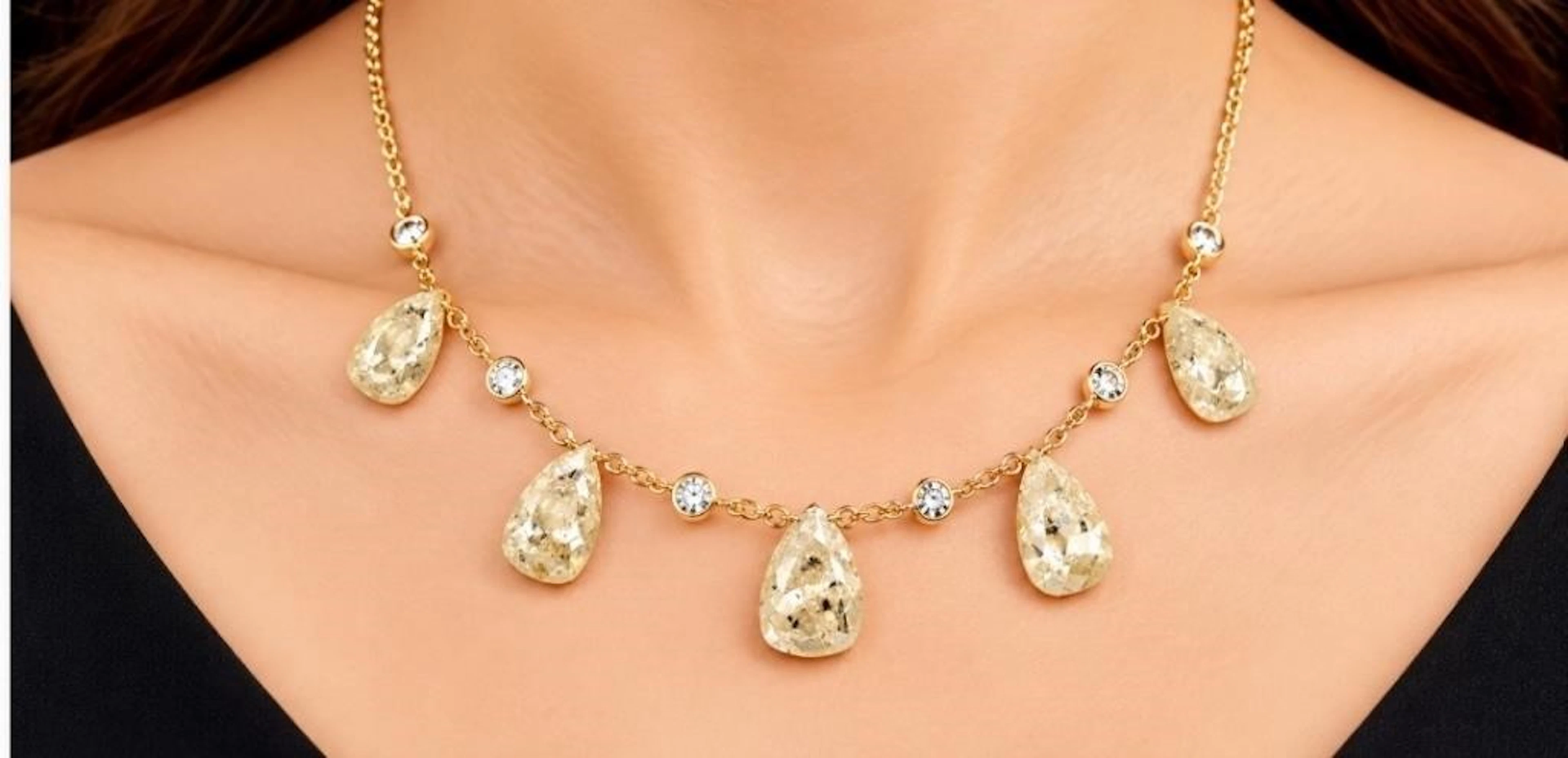14k(2g), diamond (5.6ct), diamond (0.7ct)necklace