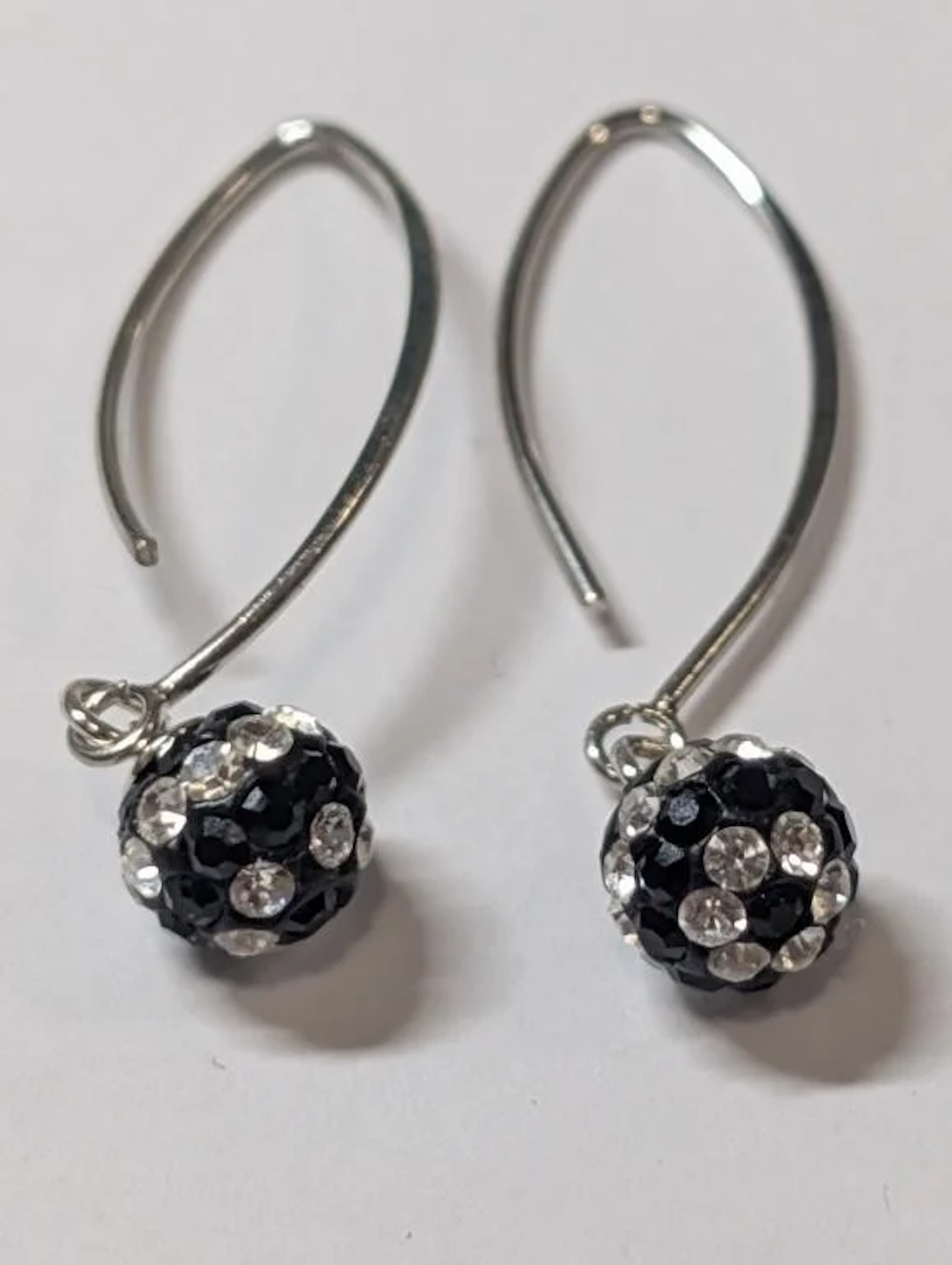 $30, SilverEarring, appraised/retail value $30