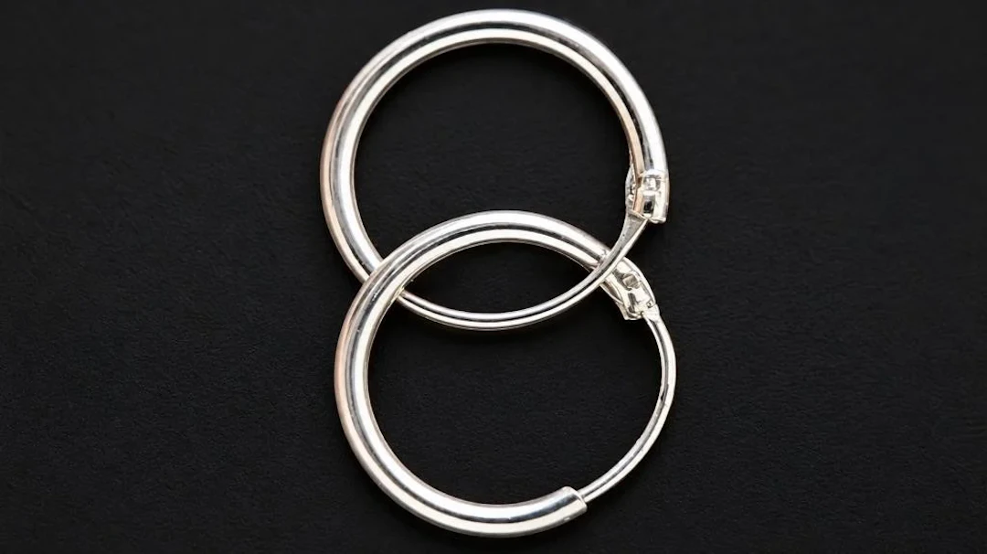 $30, silverearing, retail value $30
