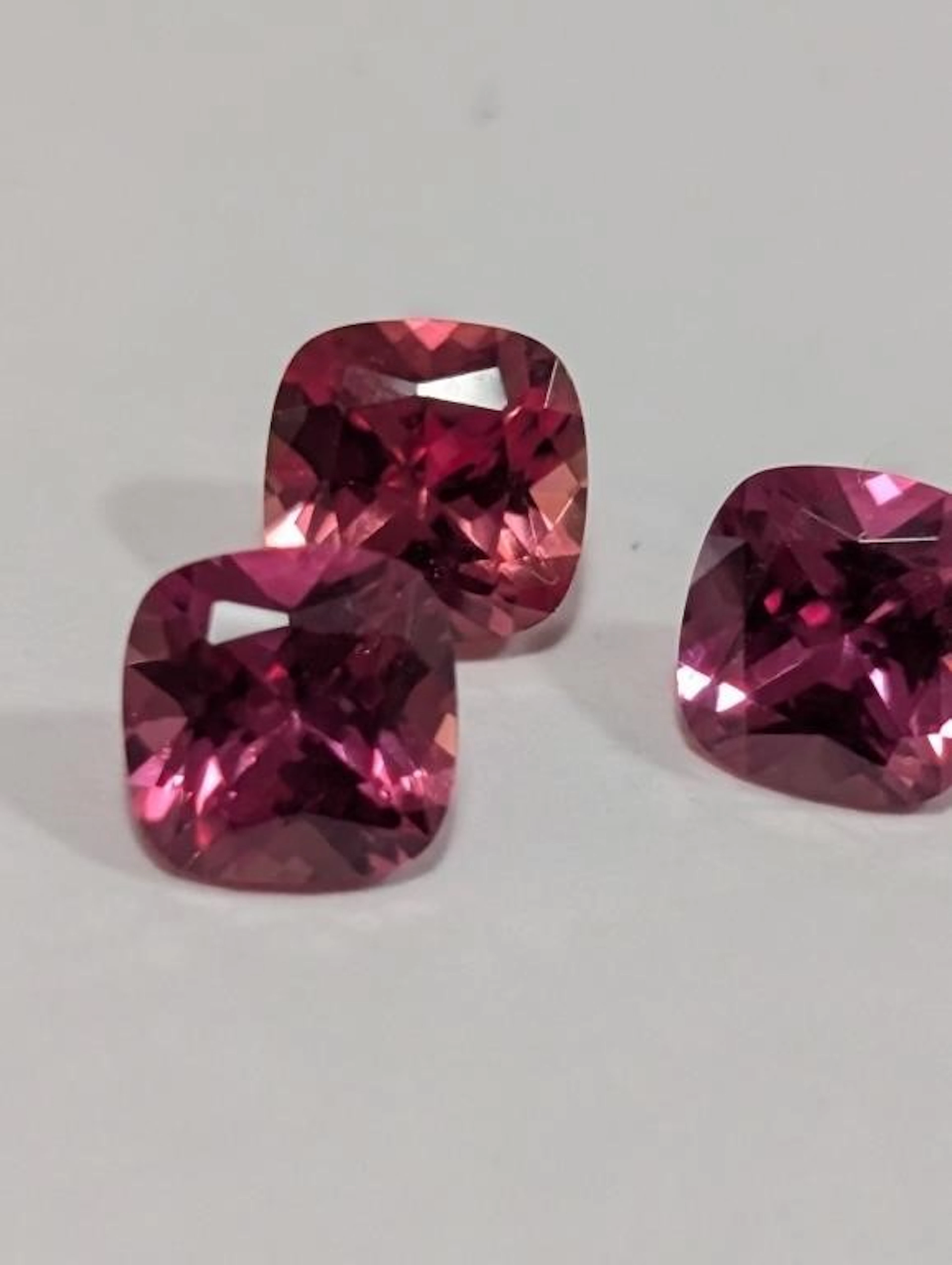 $200, Lab Rubies (2ct)Gemstone, appraised/retail v