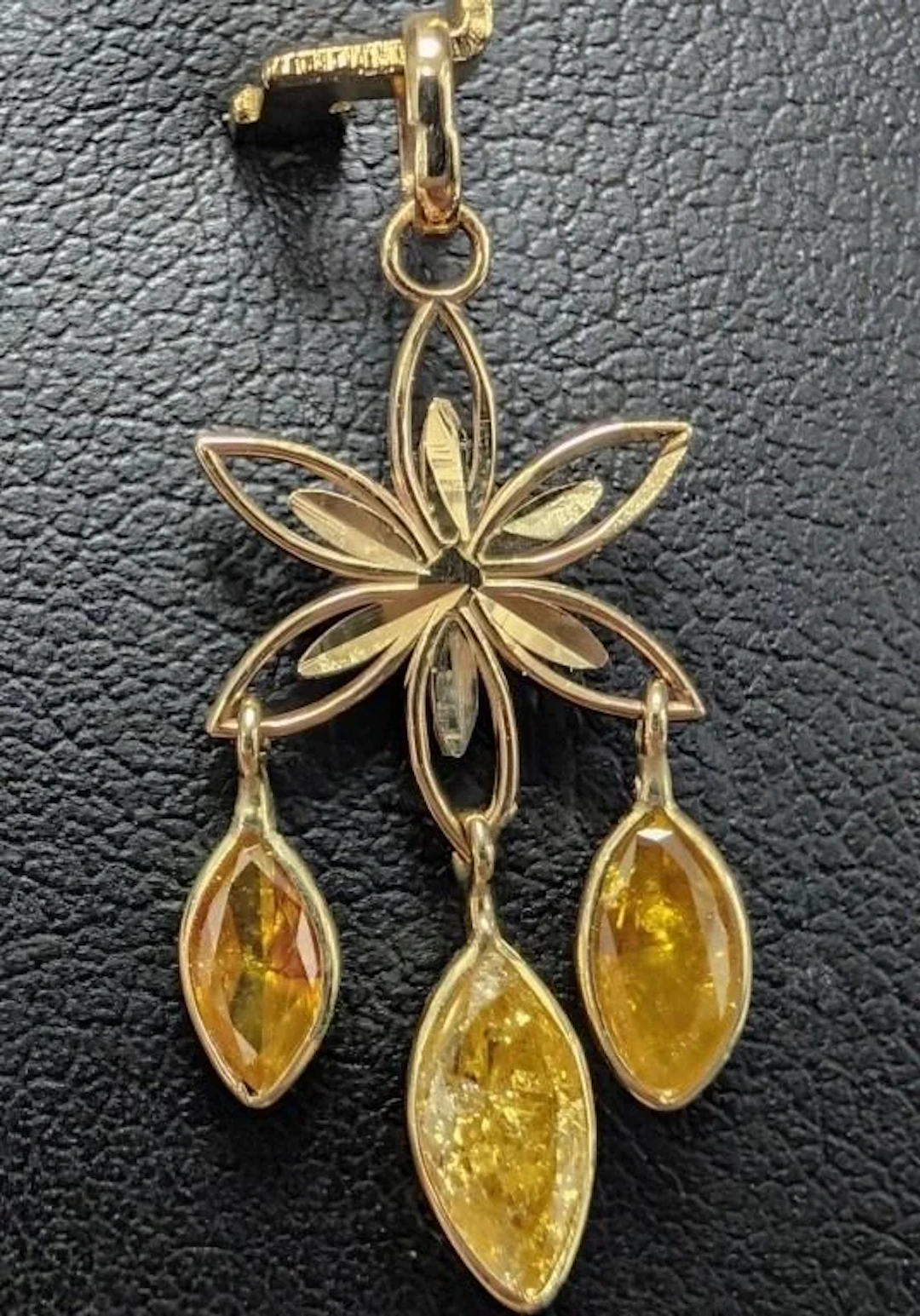 $2140, 14k(0.73g), natural yellow diamond (1ct)