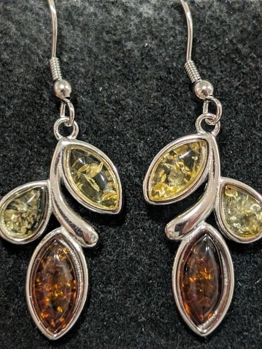 $95, Silver(3.62g), amberEarring, appraised/retail