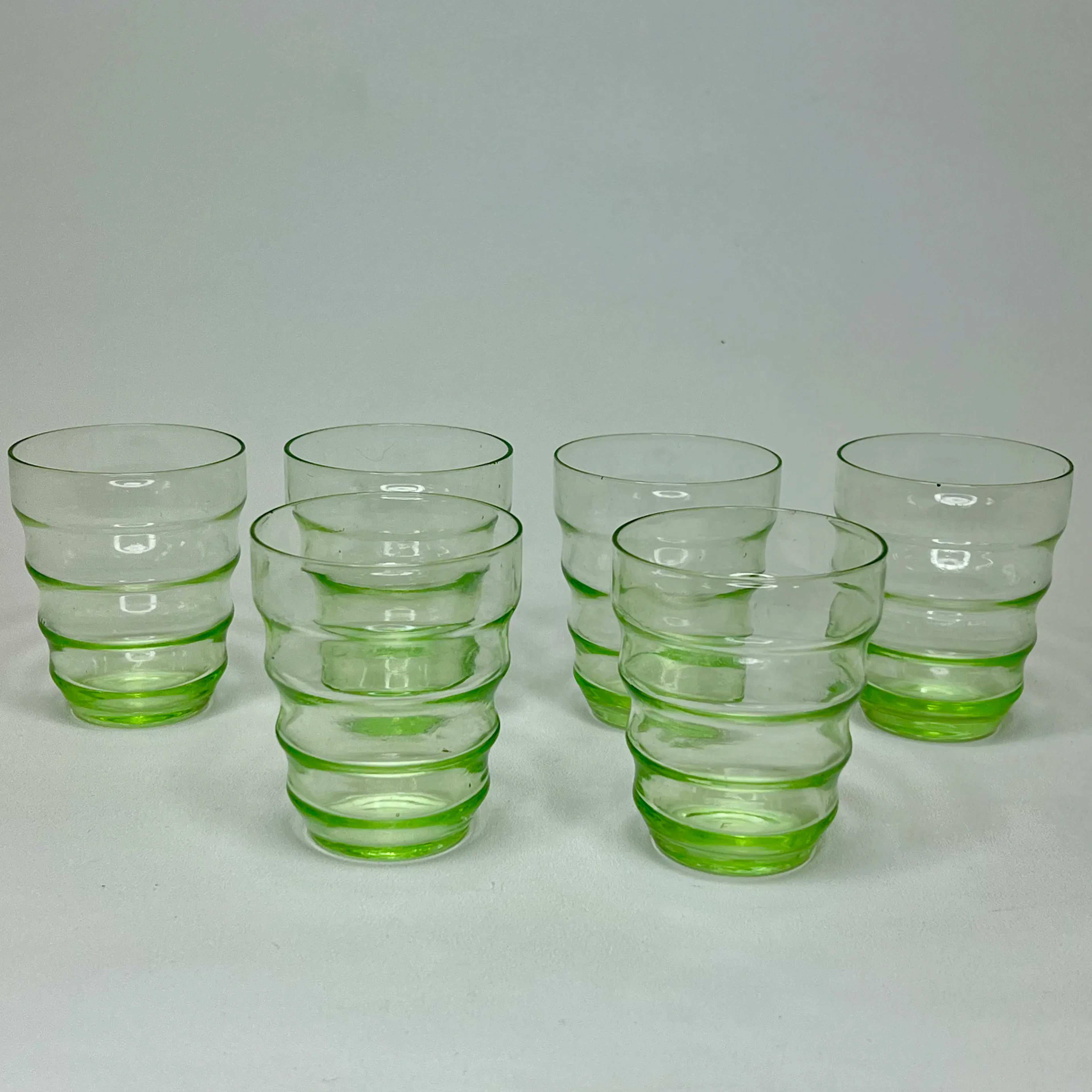 Glas / Dricksglas (uranlas) modell "Ring" – William Stenberg