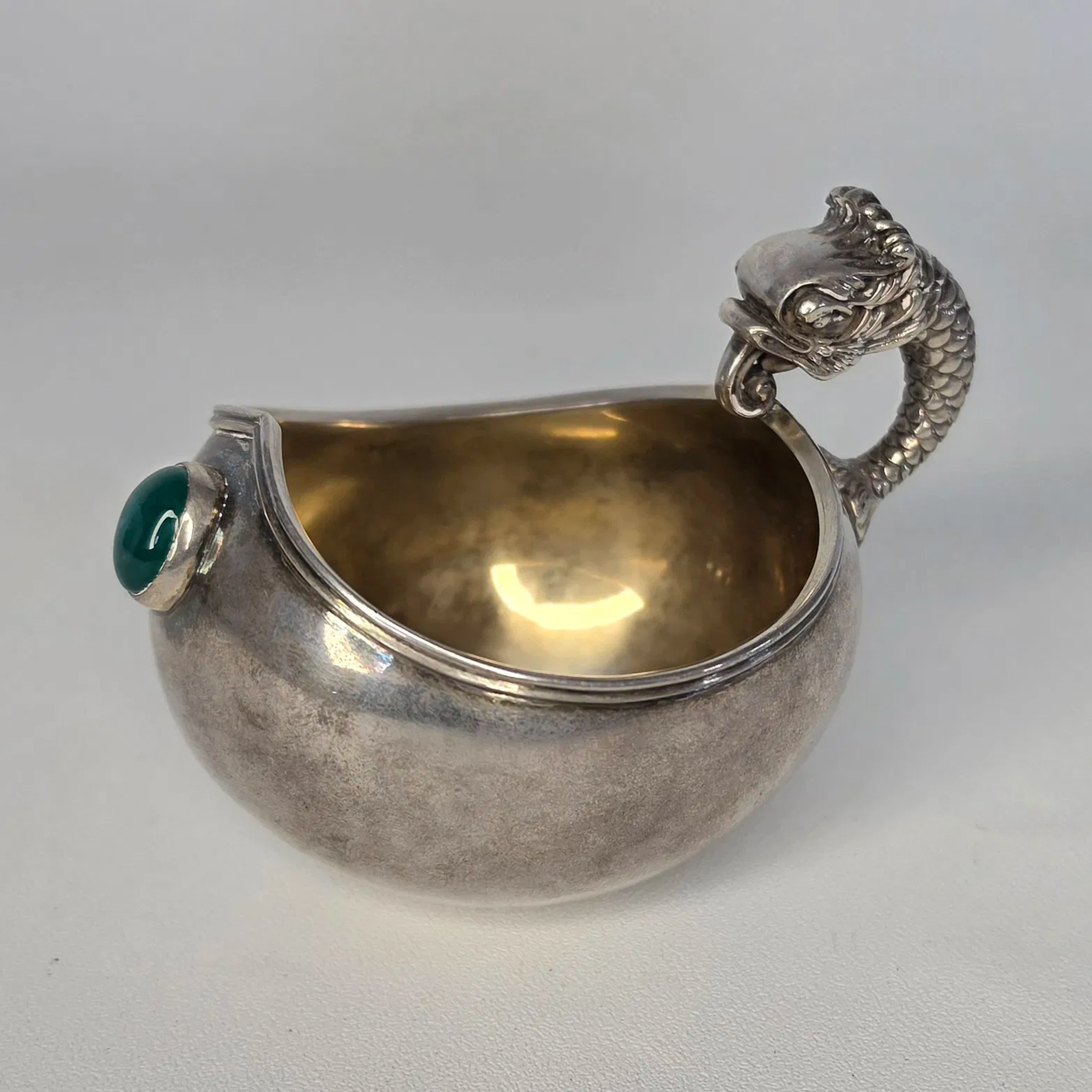 Fabergé, Rysk Kovsh i 88 Zolotnik Silver – Stämplad. Julius Rappoport
