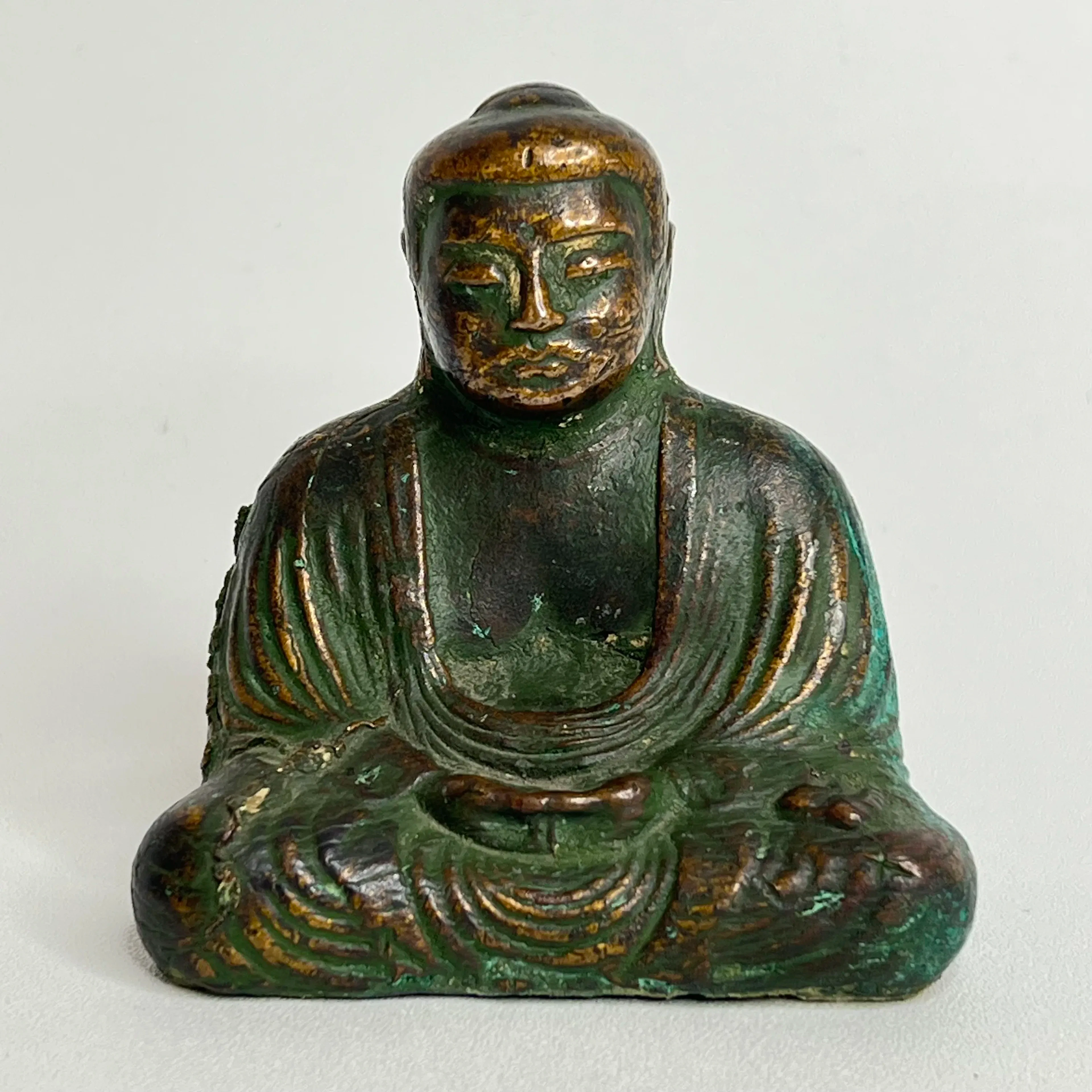 SKULPTUR, gjuten brons/kopparlegering. Buddha, troligen Ostasien