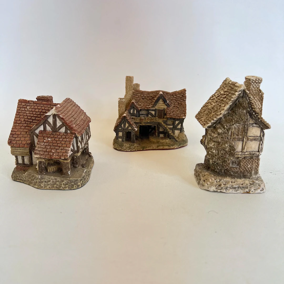 Miniatyrhus (Little Market) – David Winter / John Hine Ltd, 1980