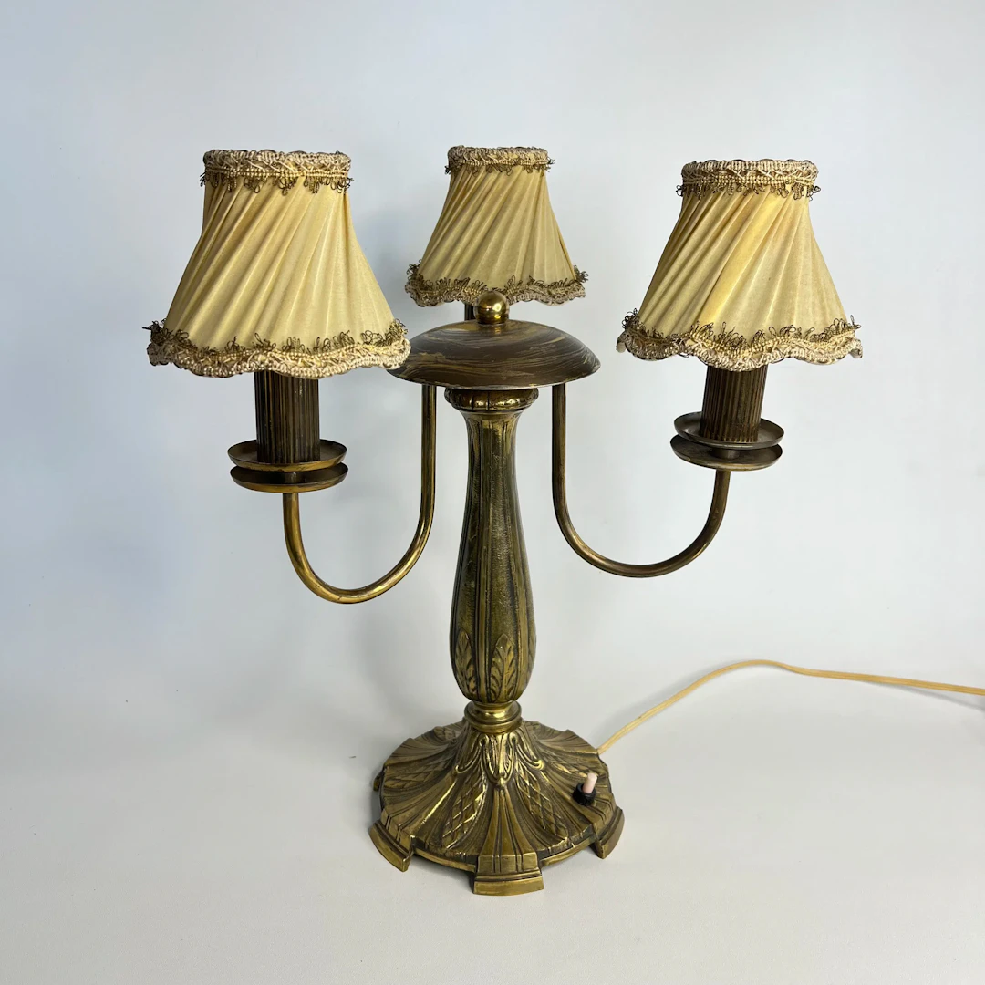 Bordslampa – 1900-talets första hälft