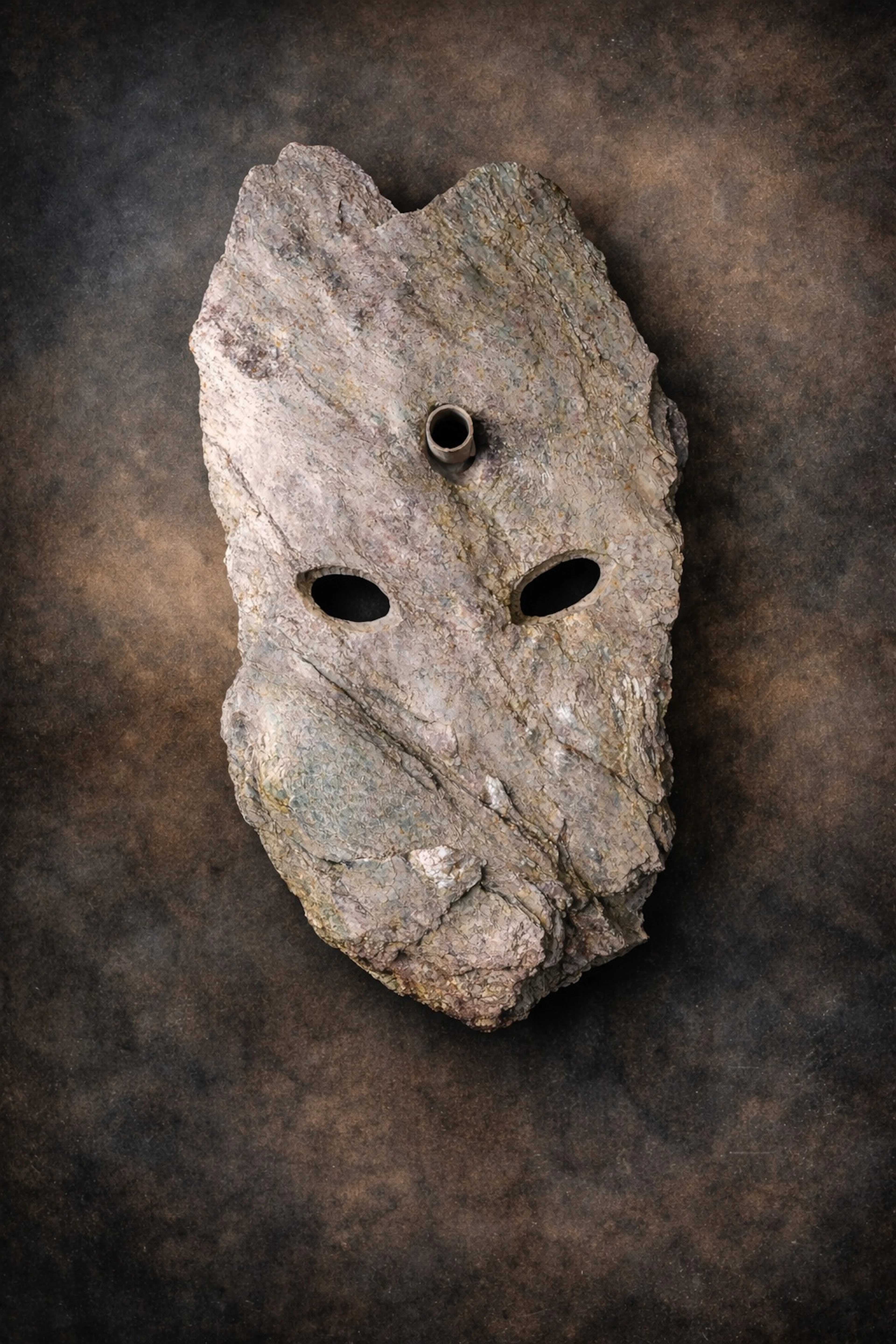ROBIN LINDSTRÖM. “Det tredje ögat”, skulptur, sten, Sverige, samtida.
