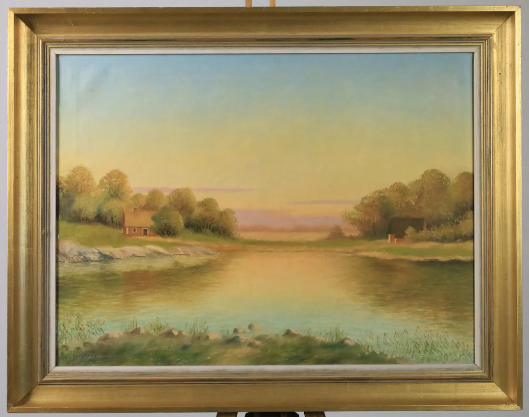 REINHARD ARNESEN (Norge, 1867–1936) Solnedgång vid sjö Olja på duk.