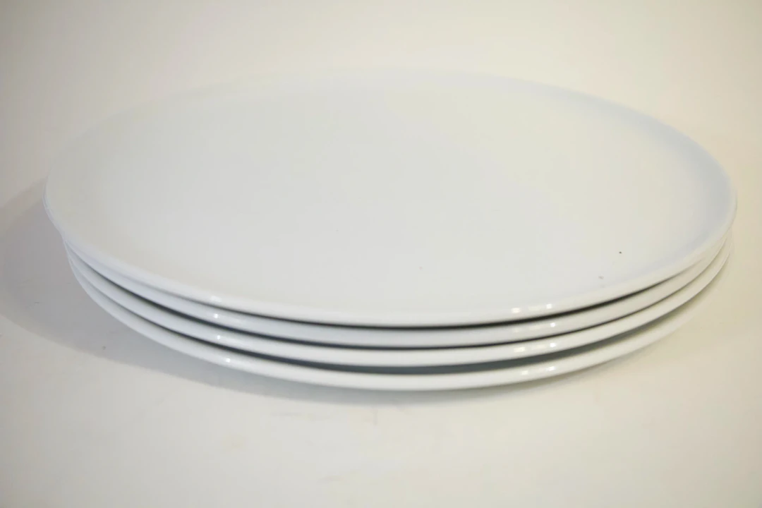 4 stora pizzatallrikar – Xantia – vitglaserat porslin