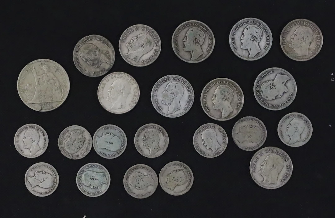 SVERIGE / FRANSKA INDOCHINA. SILVERMYNT, 22 st, Oscar II samt 1 Piastre