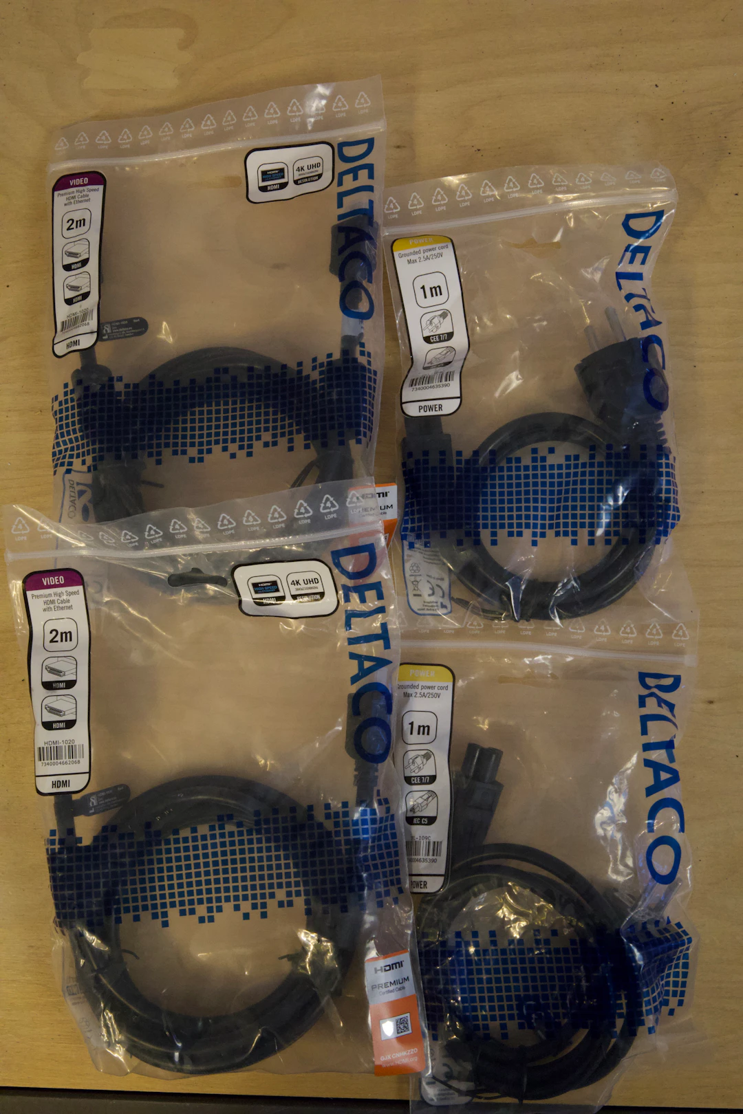 4 ST KABLAR, Deltaco – HDMI 4K samt strömkablar