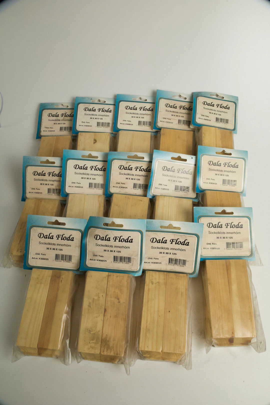 Dala Floda – Sockelklotsar innerhörn, 14 förpackningar (28 st), furu