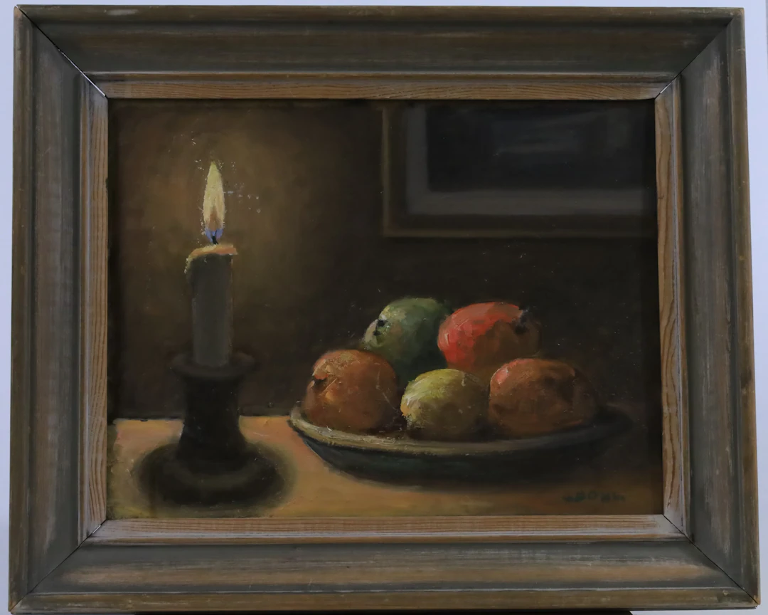 STILLEBEN MED FRUKT OCH LJUS Oljemålning på duk, signerad W. Bohm