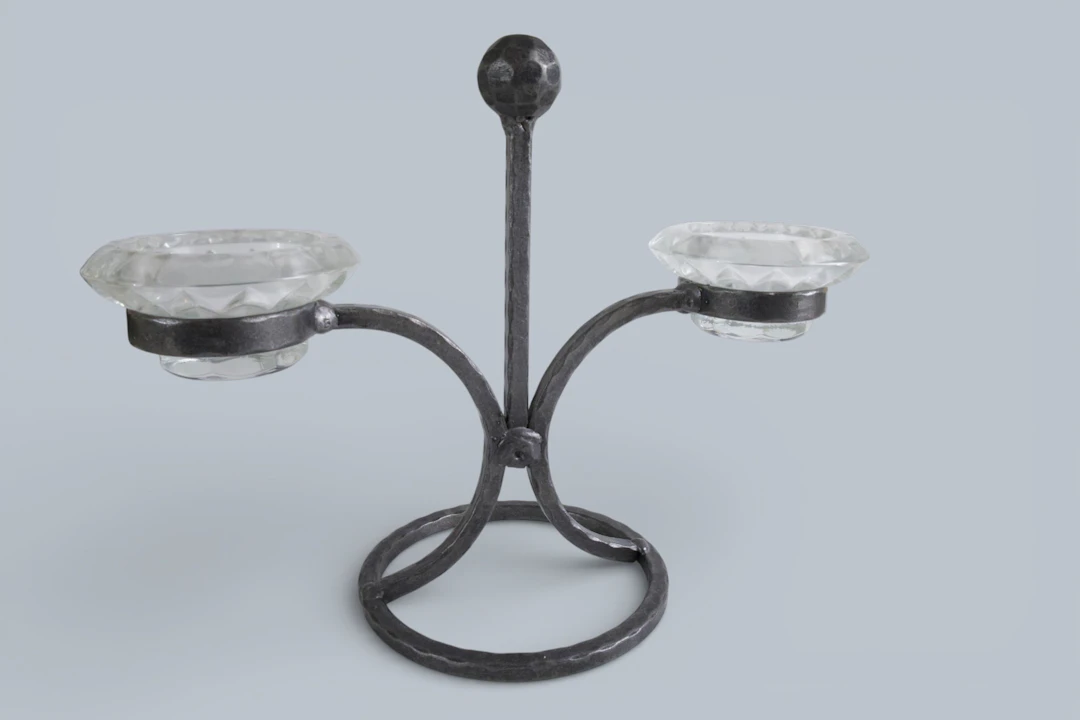 LJUSSTAKE, SMIDE OCH GLAS, 1900-TAL