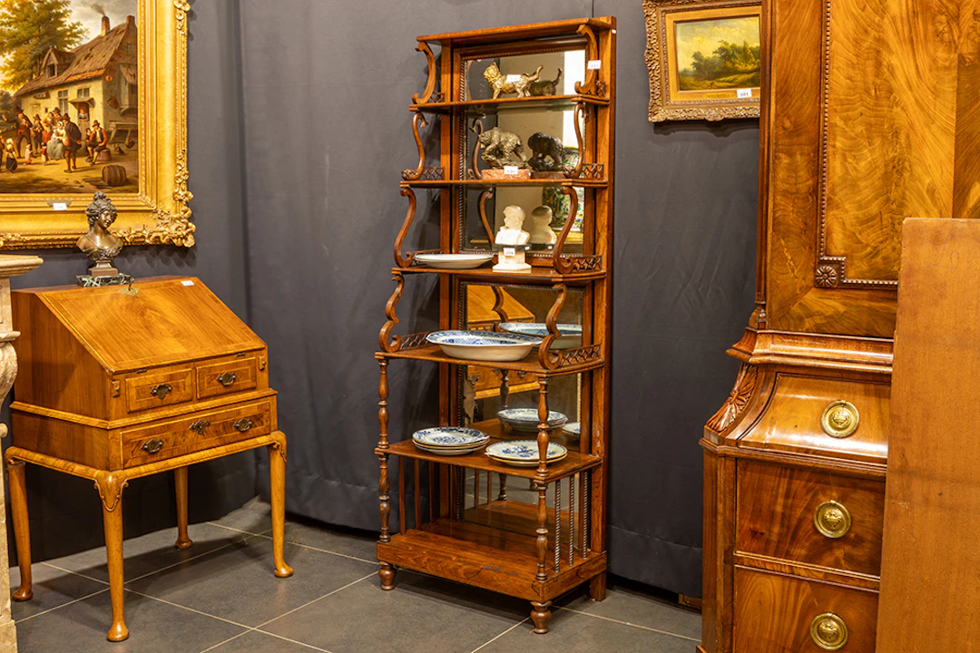 Elegante antieke étagère in palissander ingelegd met filets en met