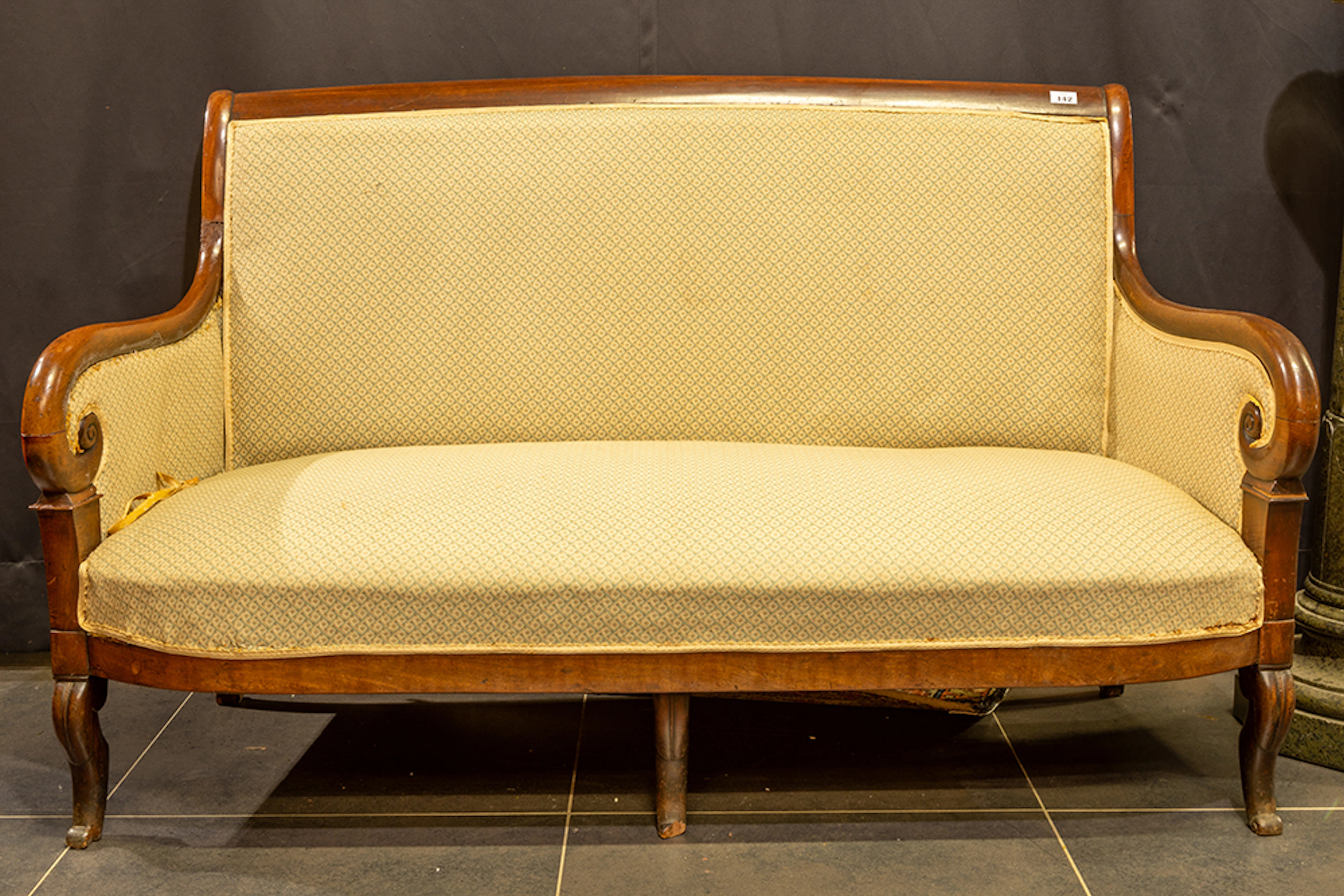 Vroeg negentiende eeuwse Empire-canapé in acajou - 92 x 148 x 60 cm