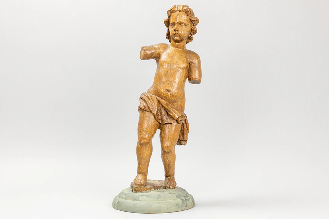 Zeventiende/achttiende eeuwse sculptuur in hout : "Amourtje" - hoogte